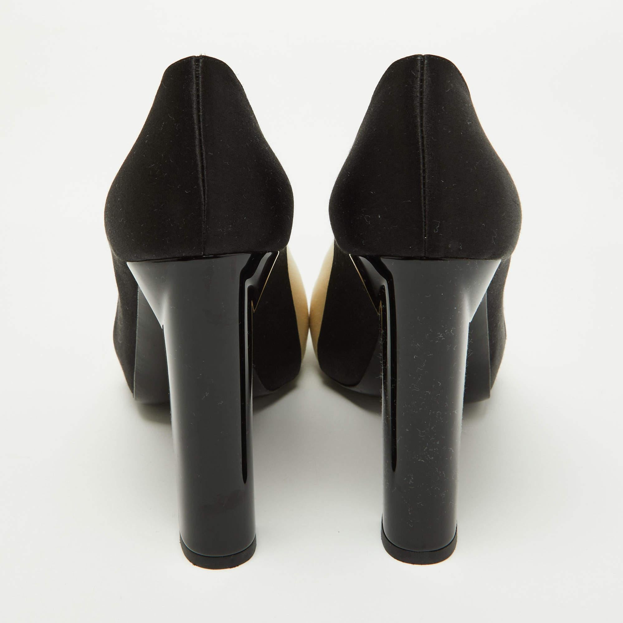 Pierre Hardy White/Black Satin Peep Toe Pumps Size 38.5 For Sale 1