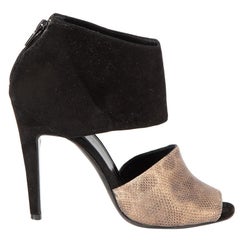 Zapatos de tacón Pierre Hardy Mujer de ante negro con paneles de piel