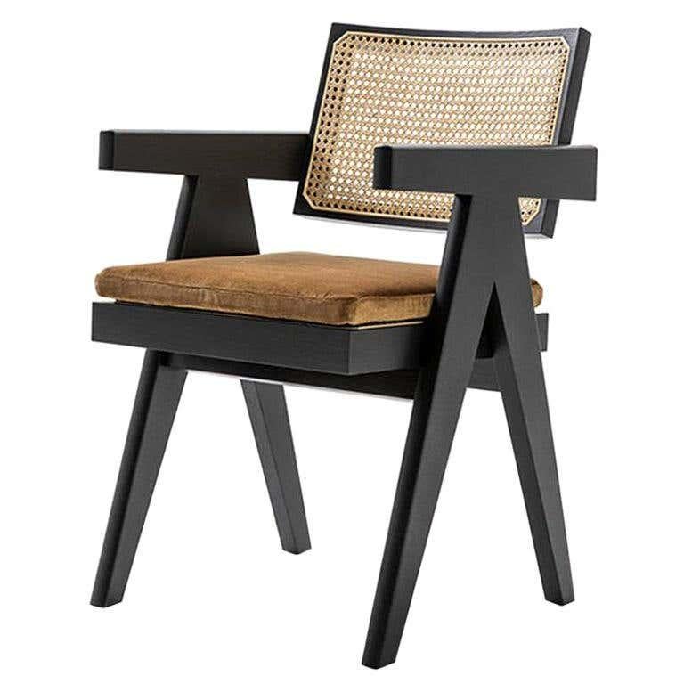 Canne Chaise de bureau Capitol Complex 051 de Pierre Jeanneret avec coussin par Cassina en vente