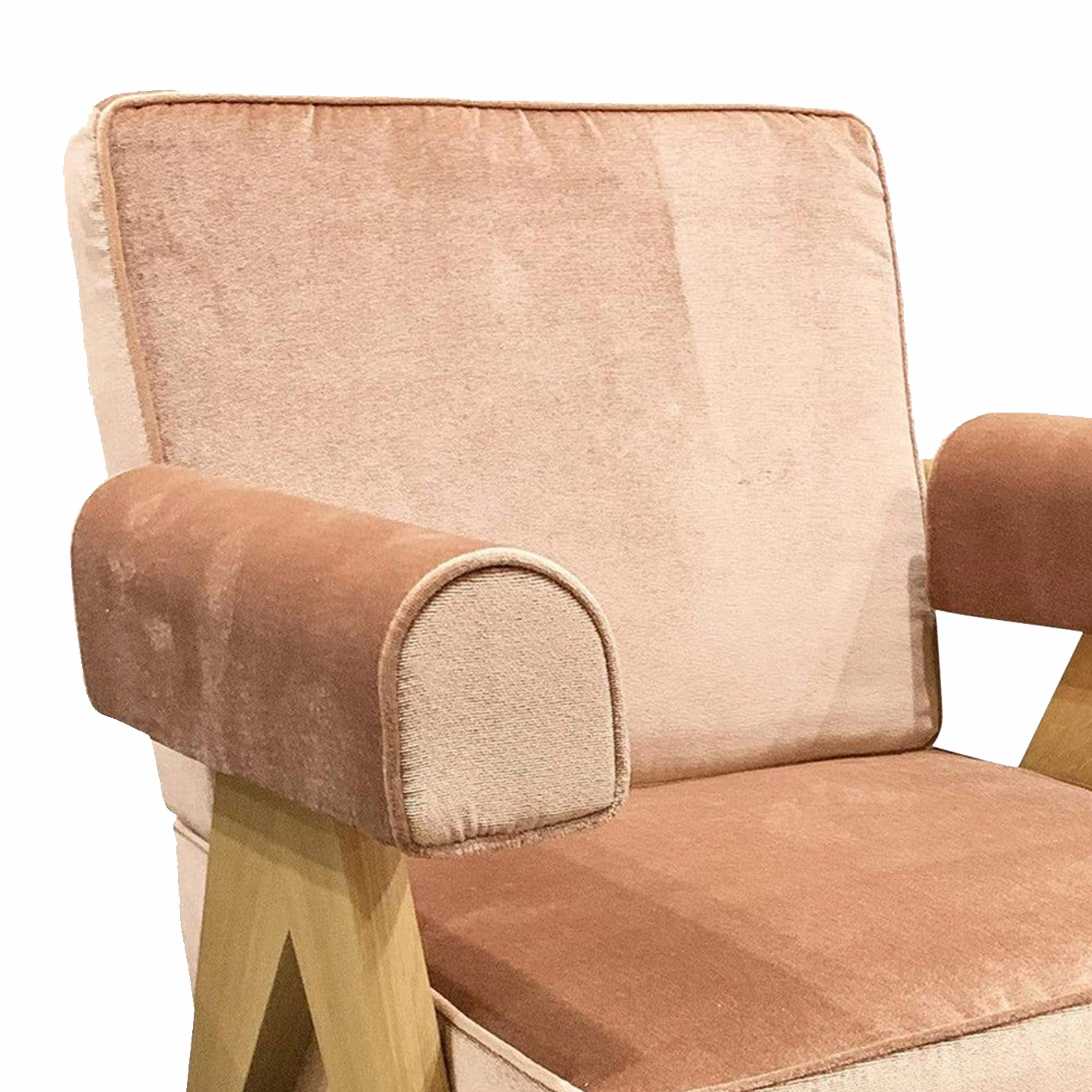 Sessel, entworfen von Pierre Jeanneret um 1950, neu aufgelegt im Jahr 2019.
Hergestellt von Cassina in Italien.

Die außergewöhnliche Architektur des 1951 von Le Corbusier entworfenen Capitol Complex in Chandigarh wurde von der UNESCO in die