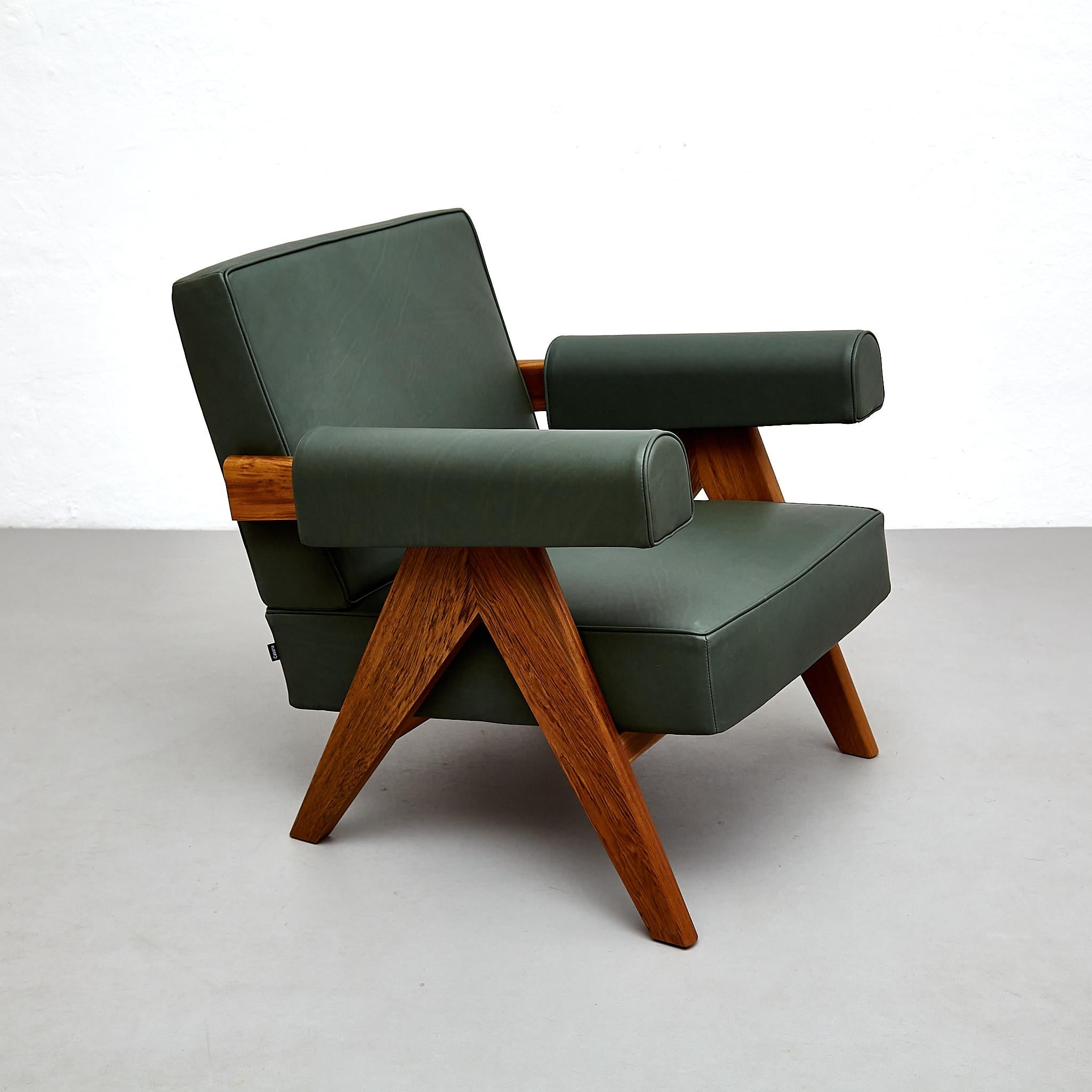 Pierre Jeanneret 053 Capitol Complex Teak Wood Green Leather Armchair by Cassina For Sale 5