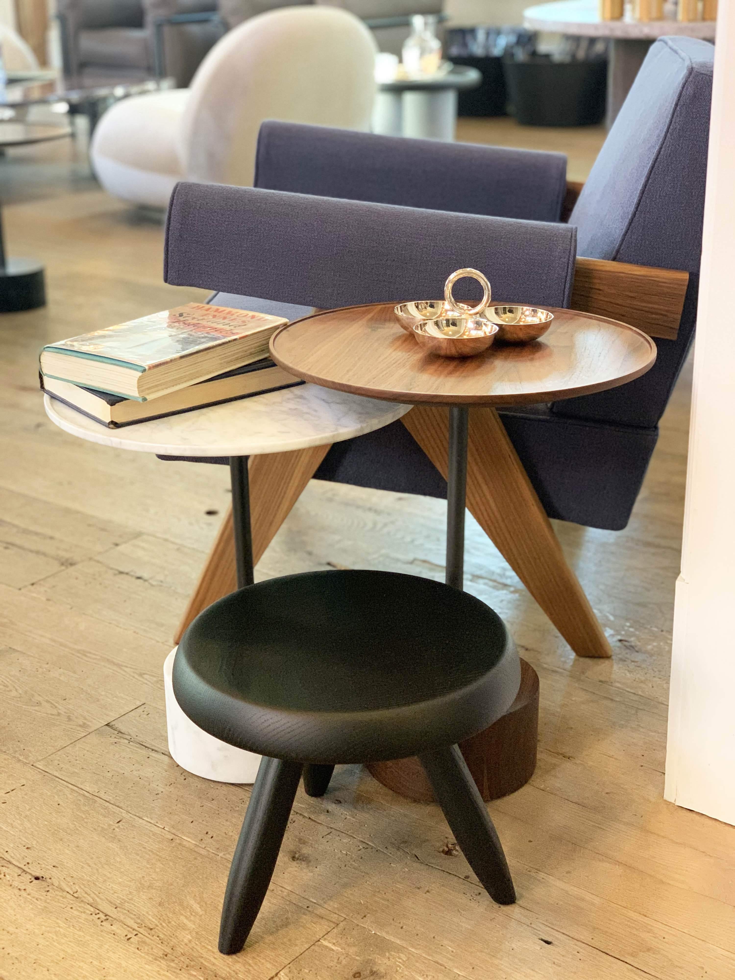 italien Fauteuil Capitol Complex 053 en teck avec tissu bleu Pierre Jeanneret en vente