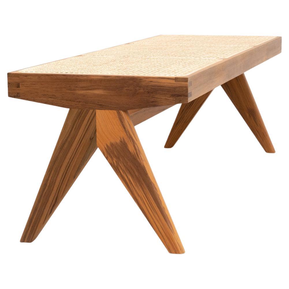 Civil Bench 057 von Pierre Jeanneret aus Holz und gewebtem Wiener Schilfrohr im Angebot