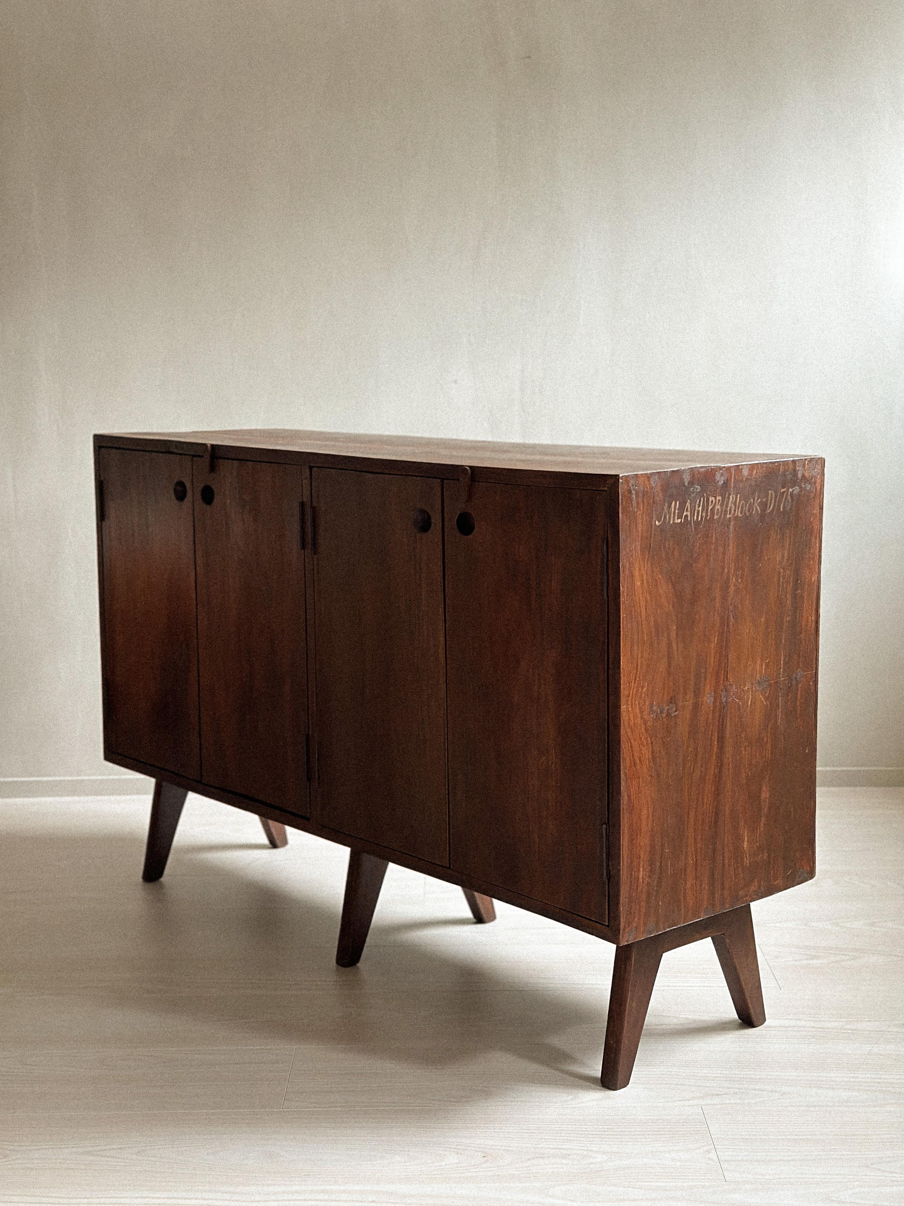 Pierre Jeanneret '1896-1967' 'PJ-R-14-A' Storage Unit, India, 1950s In Good Condition In Hønefoss, 30