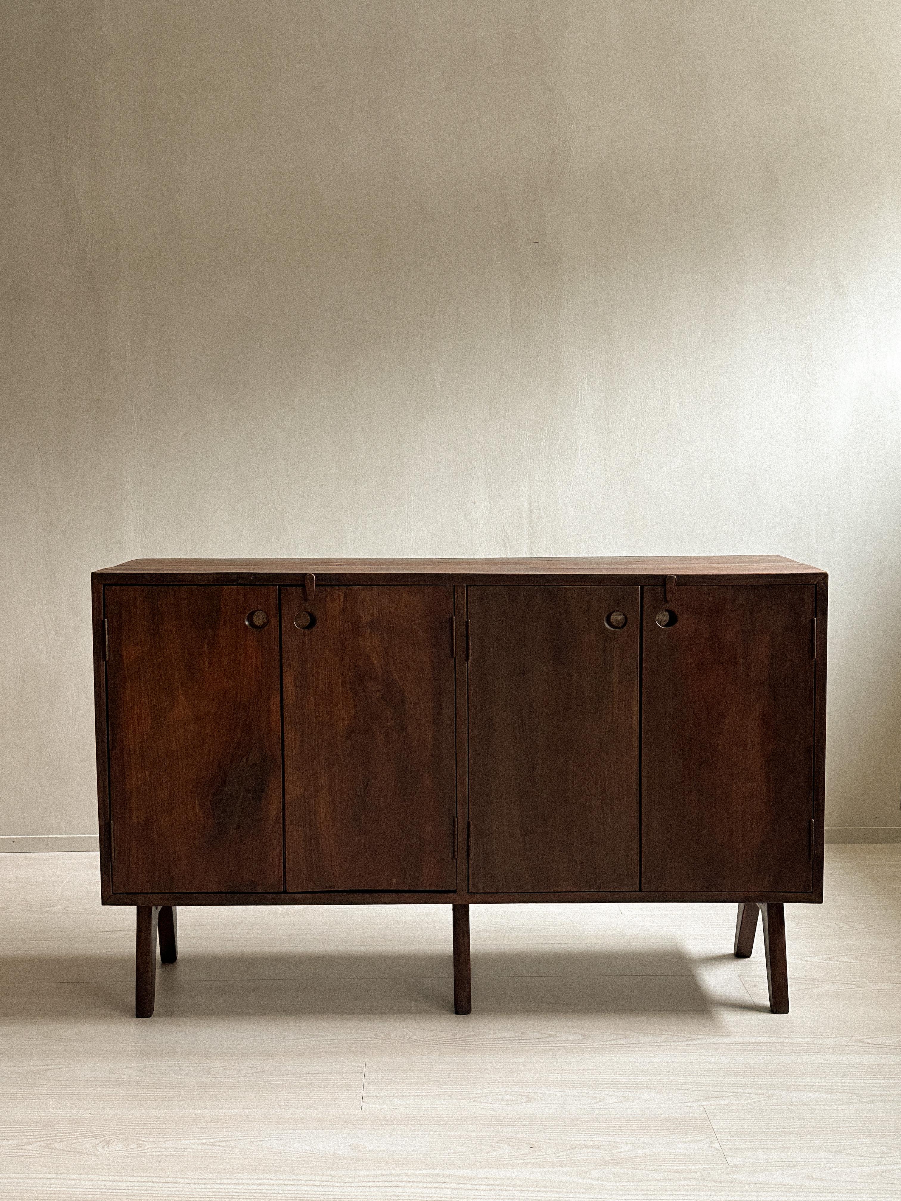 Teak Pierre Jeanneret '1896-1967' 'PJ-R-14-A' Storage Unit, India, 1950s