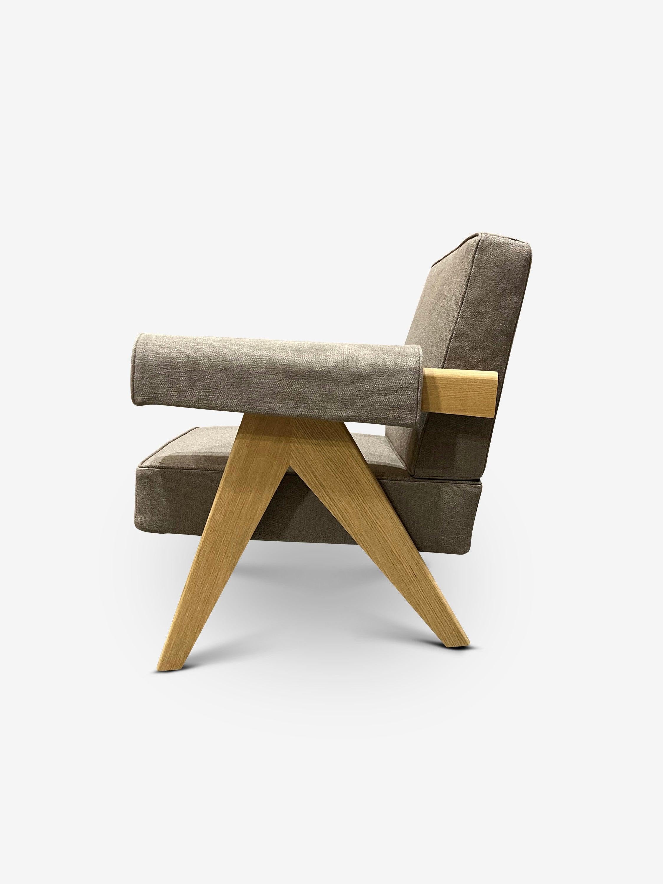 Pierre Jeanneret Sillón Complejo Capitol 1960 en Roble con Tela Tartufo Siglo XXI y contemporáneo en venta