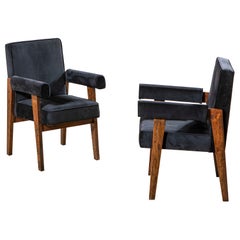 Sillones «Advocate» de Pierre Jeanneret, estructura de teca, diseño moderno, 1955