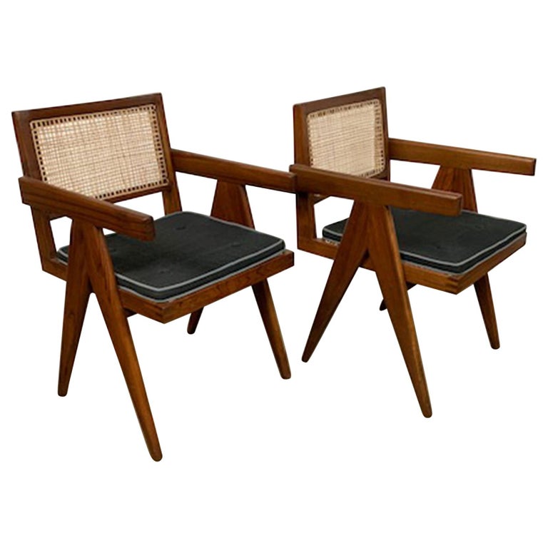 Pierre Jeanneret Armchair Model #: PJ-SI-28-D For Sale