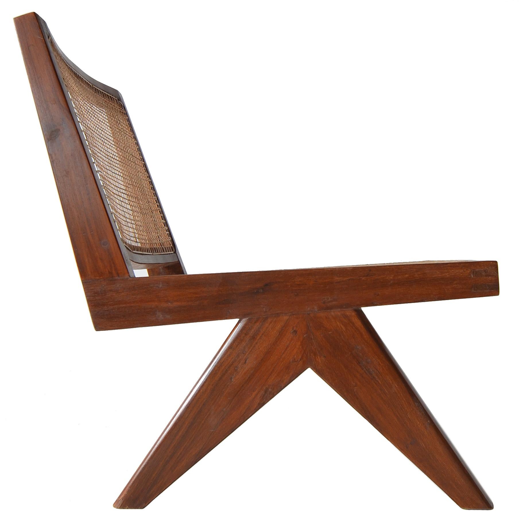 Sessel ohne Armlehne von Pierre Jeanneret im Zustand „Gut“ in Toronto, Ontario