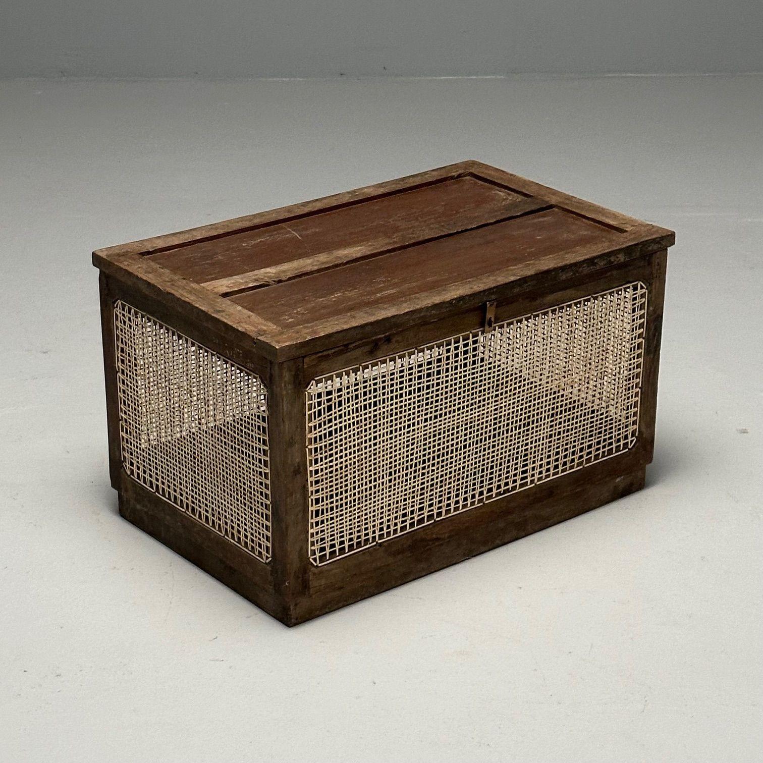 Pierre Jeanneret, Arcón moderno francés de mediados de siglo, Teca, Chandigarh Moderno de mediados de siglo en venta