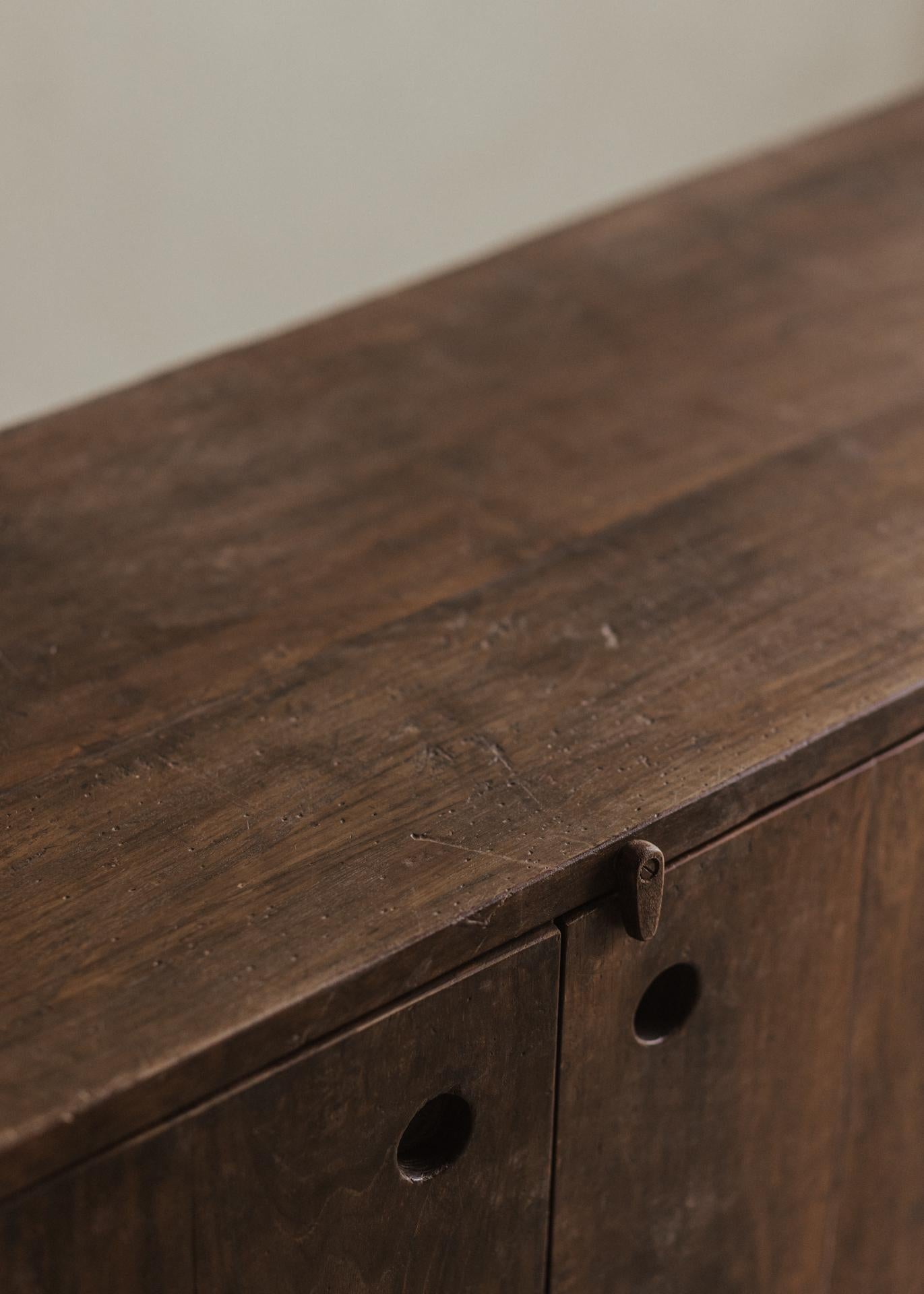 Indian Pierre Jeanneret - Authentic PJ-R-14-A c. 1857–58 Low Cupboard For Sale