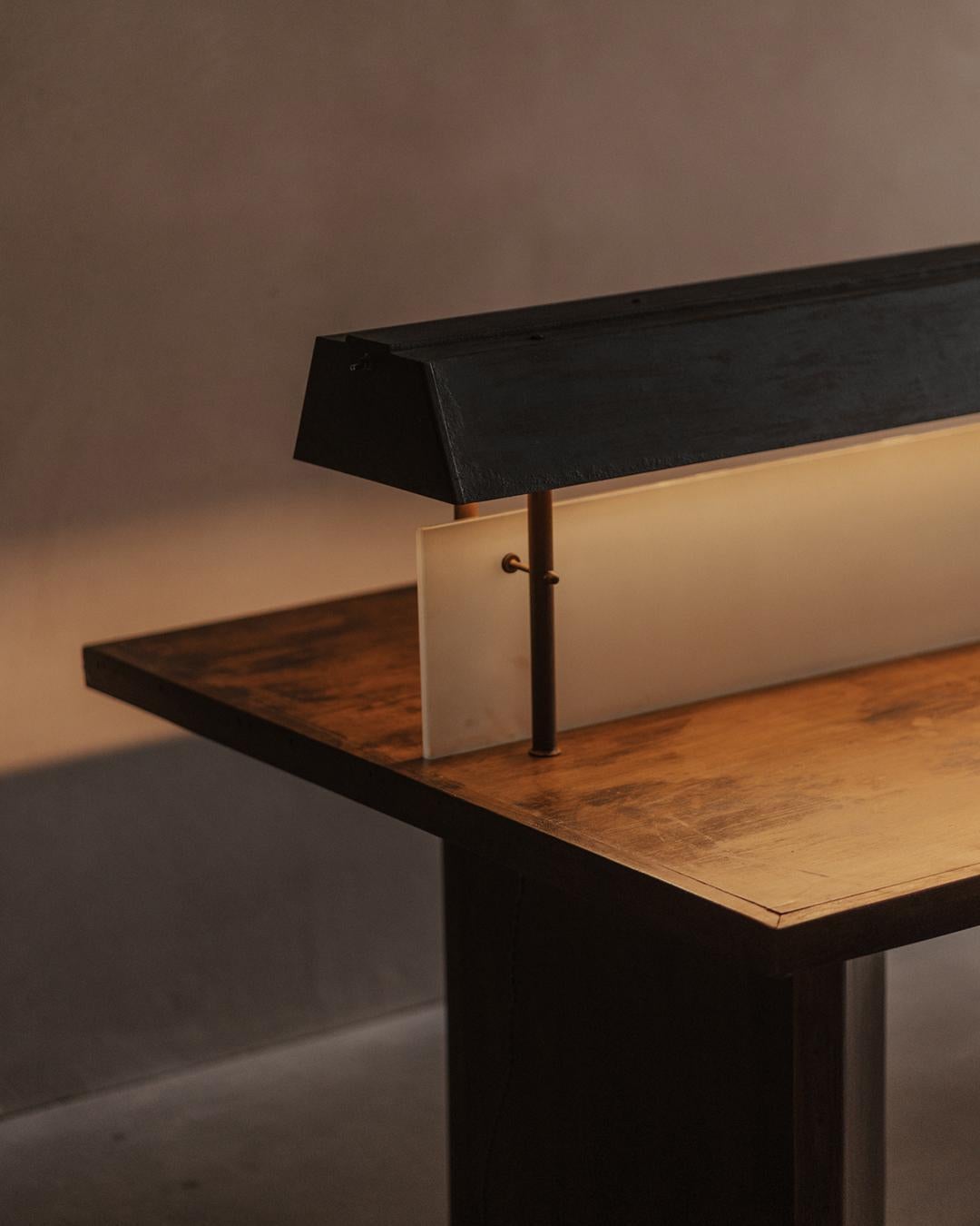 Pierre Jeanneret - Authentic PJ-TAT-08-B For Sale 3