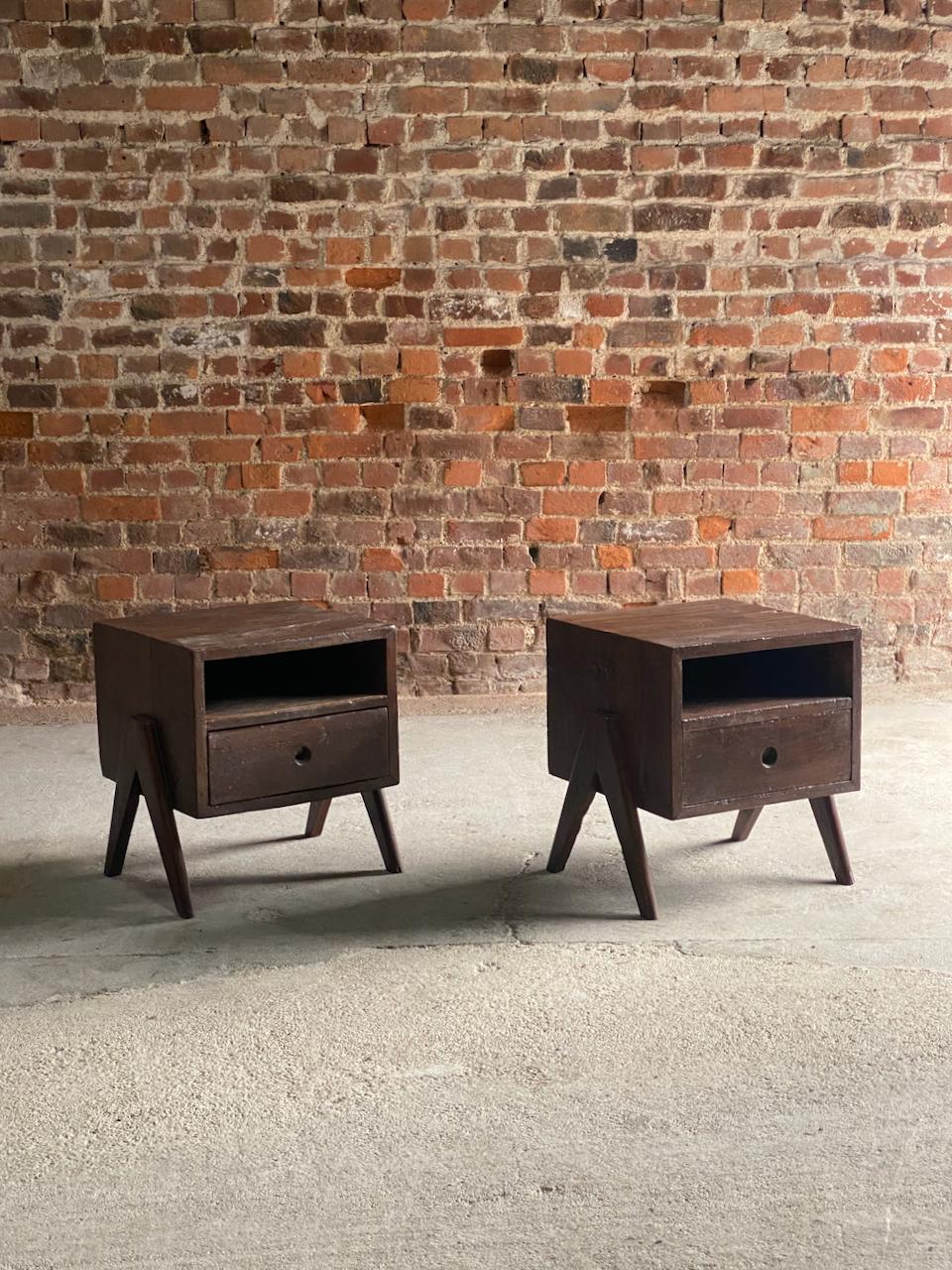 Pierre Jeanneret Bedside Tables PJ-050501 Chandigarh India, Circa 1955 For Sale 5