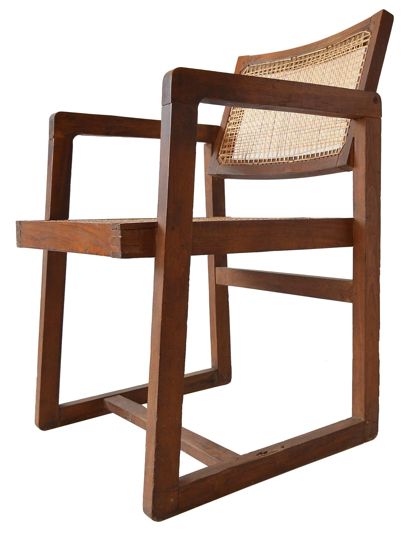 Mid-Century Modern Chaise de bureau « Box » en teck Pierre Jeanneret en vente