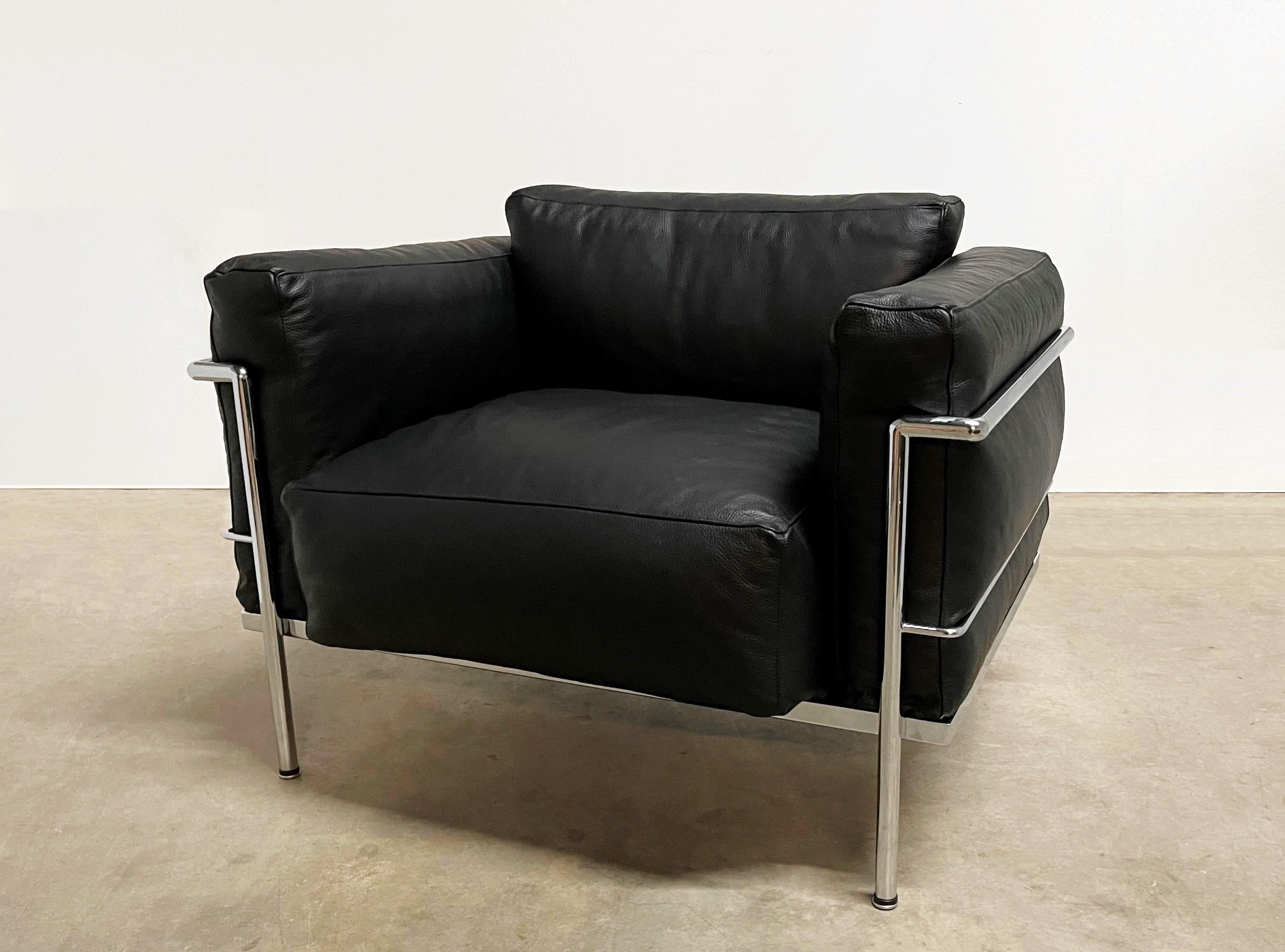 Bauhaus Pierre Jeanneret, Charlotte Perriand & Le Corbusier Grand Comfort Lounge Chairs For Sale