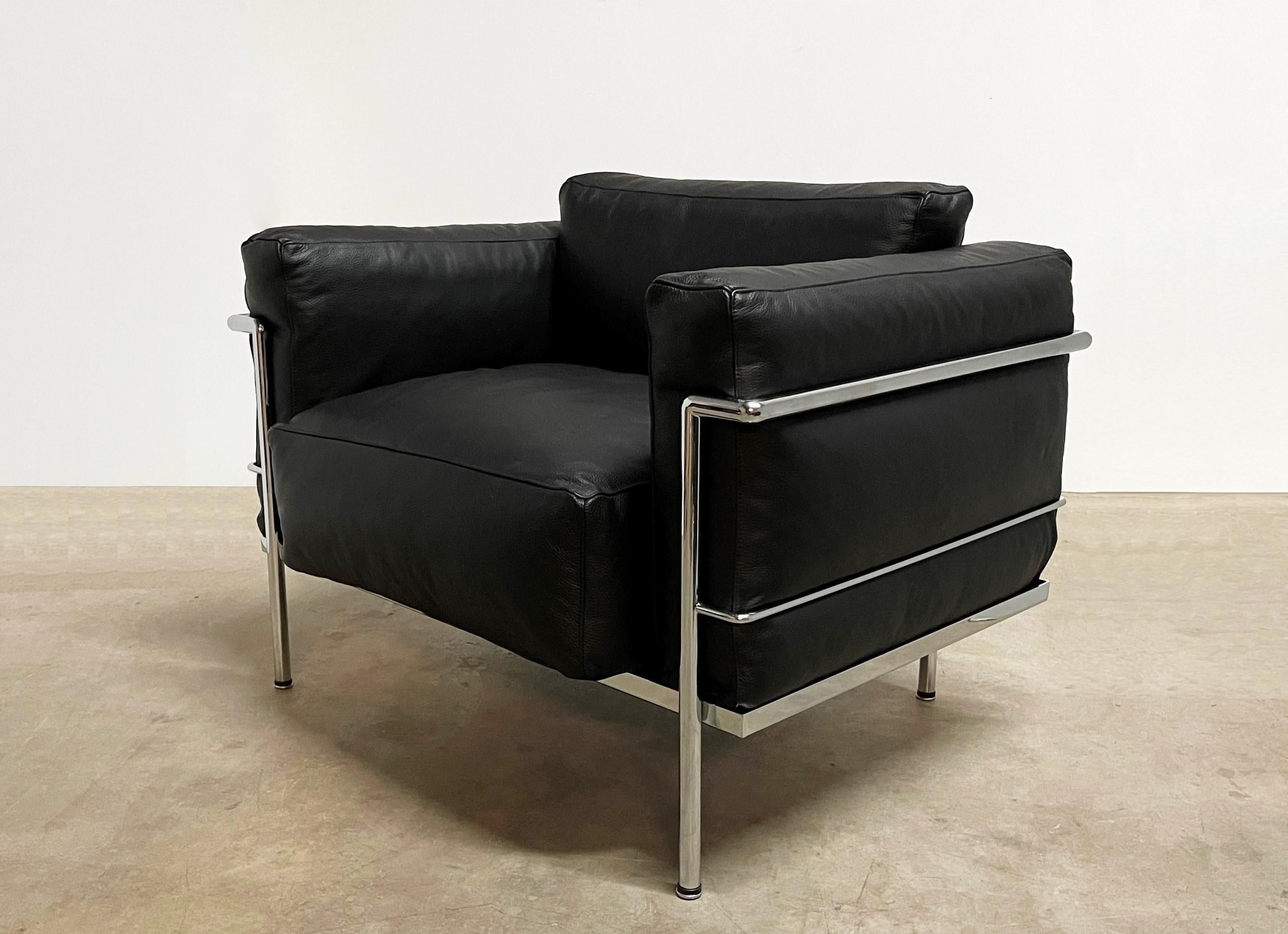 Pierre Jeanneret, Charlotte Perriand & Le Corbusier Grand Comfort Loungesessel (Leder) im Angebot