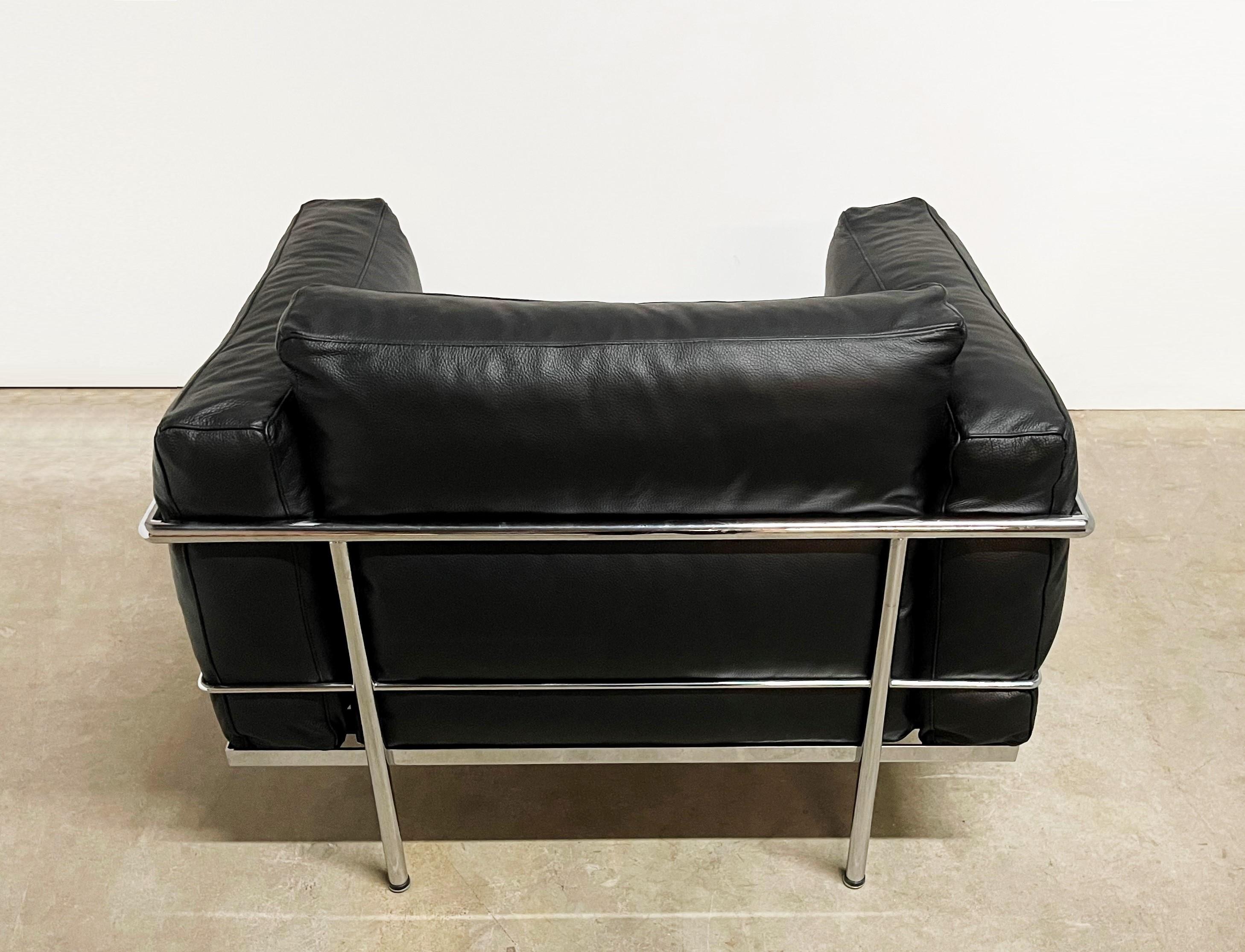 Pierre Jeanneret, Charlotte Perriand & Le Corbusier Grand Comfort Loungesessel im Angebot 2