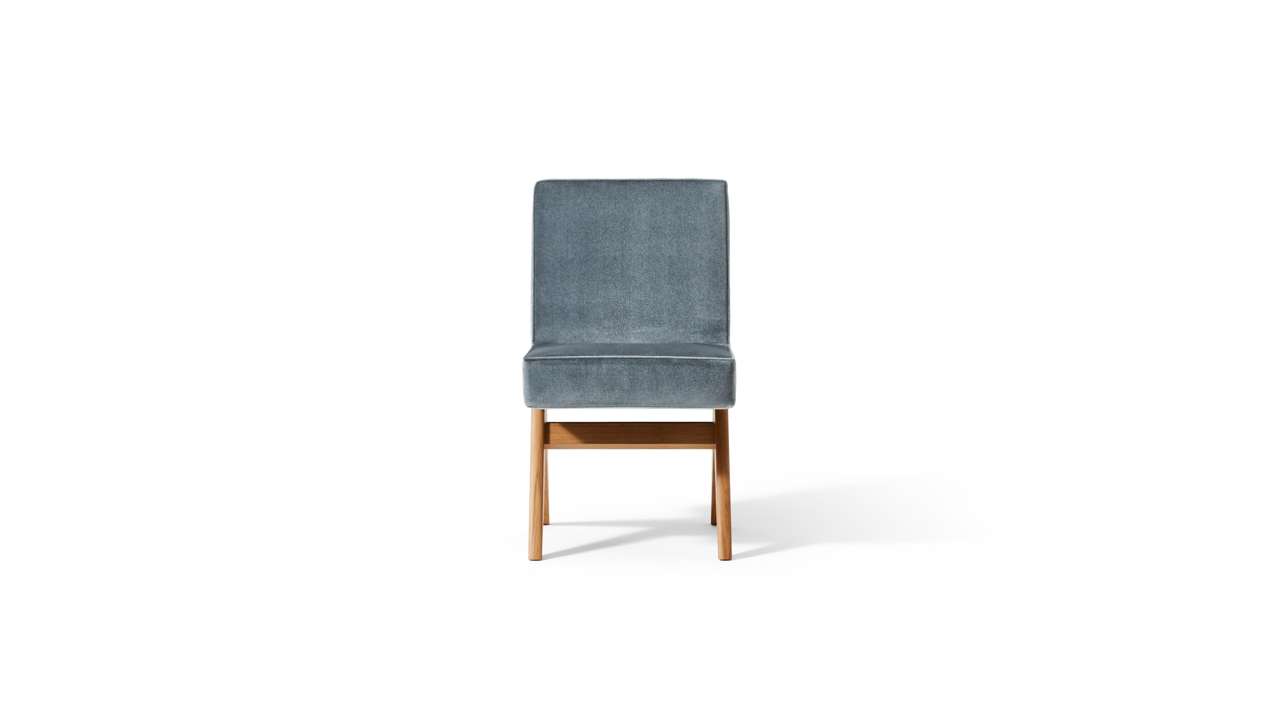 Pierre Jeanneret Commitee Chair by Cassina In New Condition For Sale In Barcelona, Barcelona