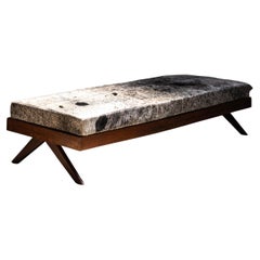 Pierre Jeanneret, banquette pour l'université agricole, Inde, teck, années 1962