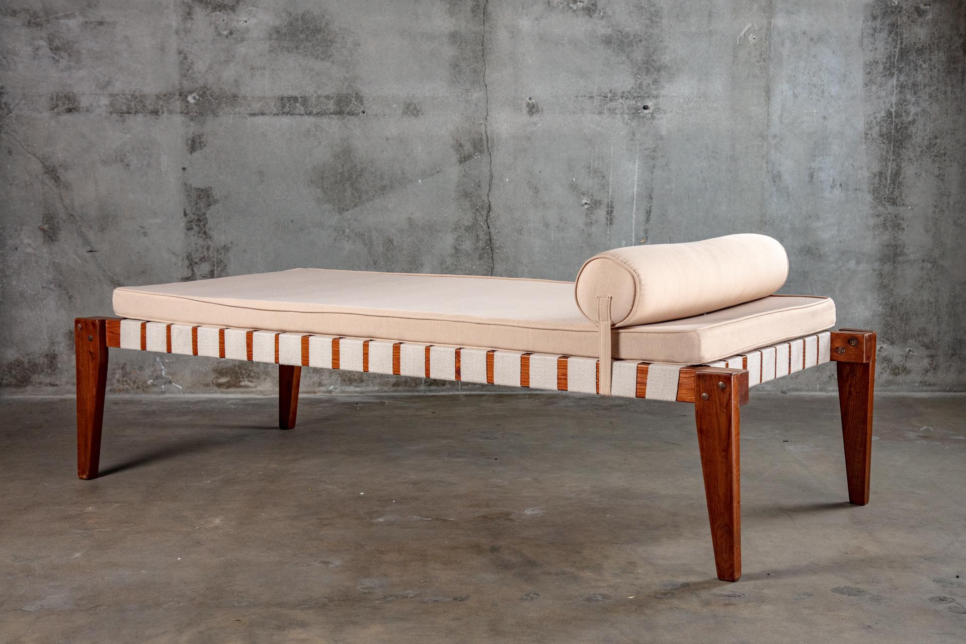 Pierre Jeanneret daybed: Chandigarh, 1950s.