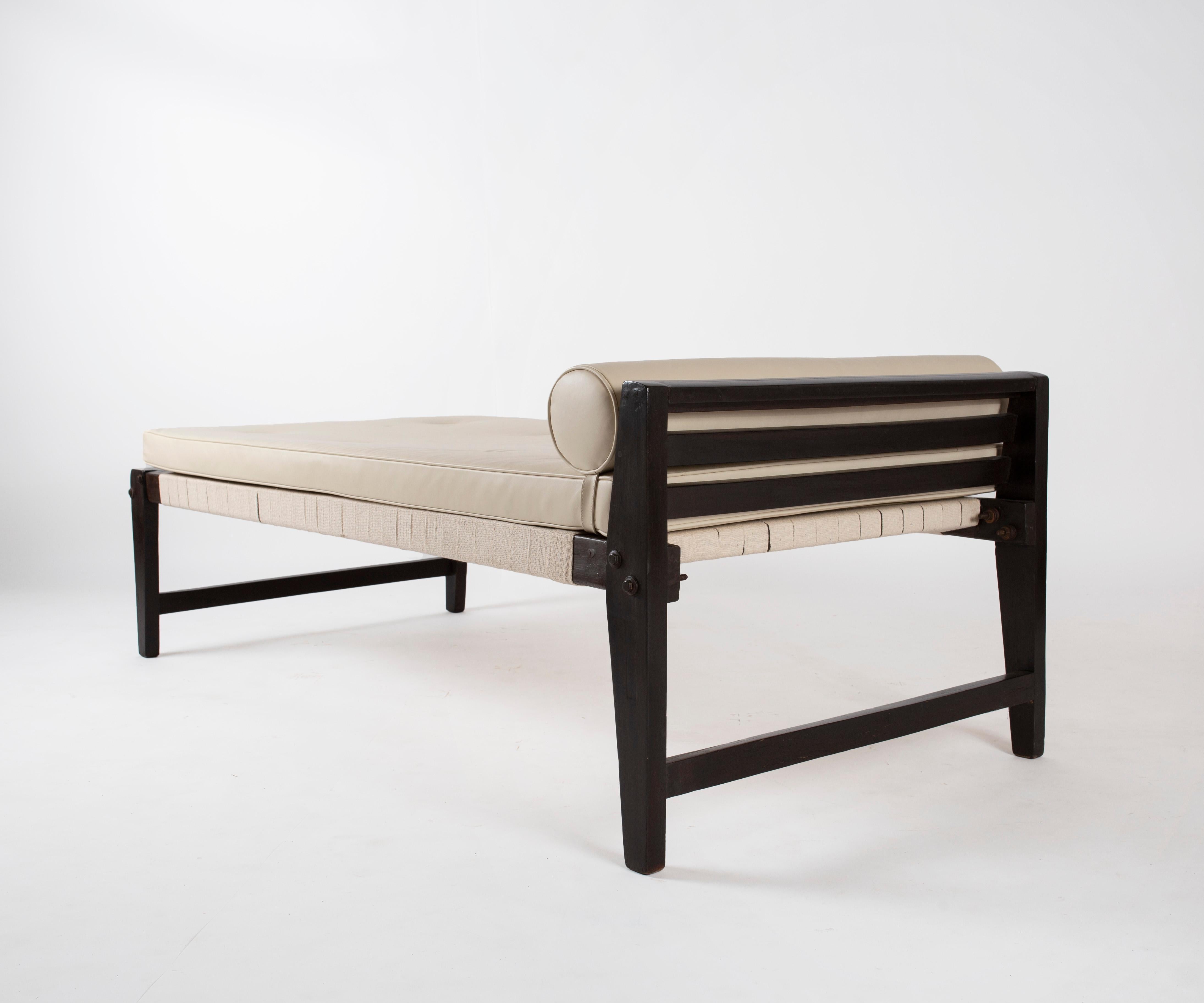 Indian Pierre Jeanneret De-Mountable Daybed with Headrest, Circa 1956 For Sale