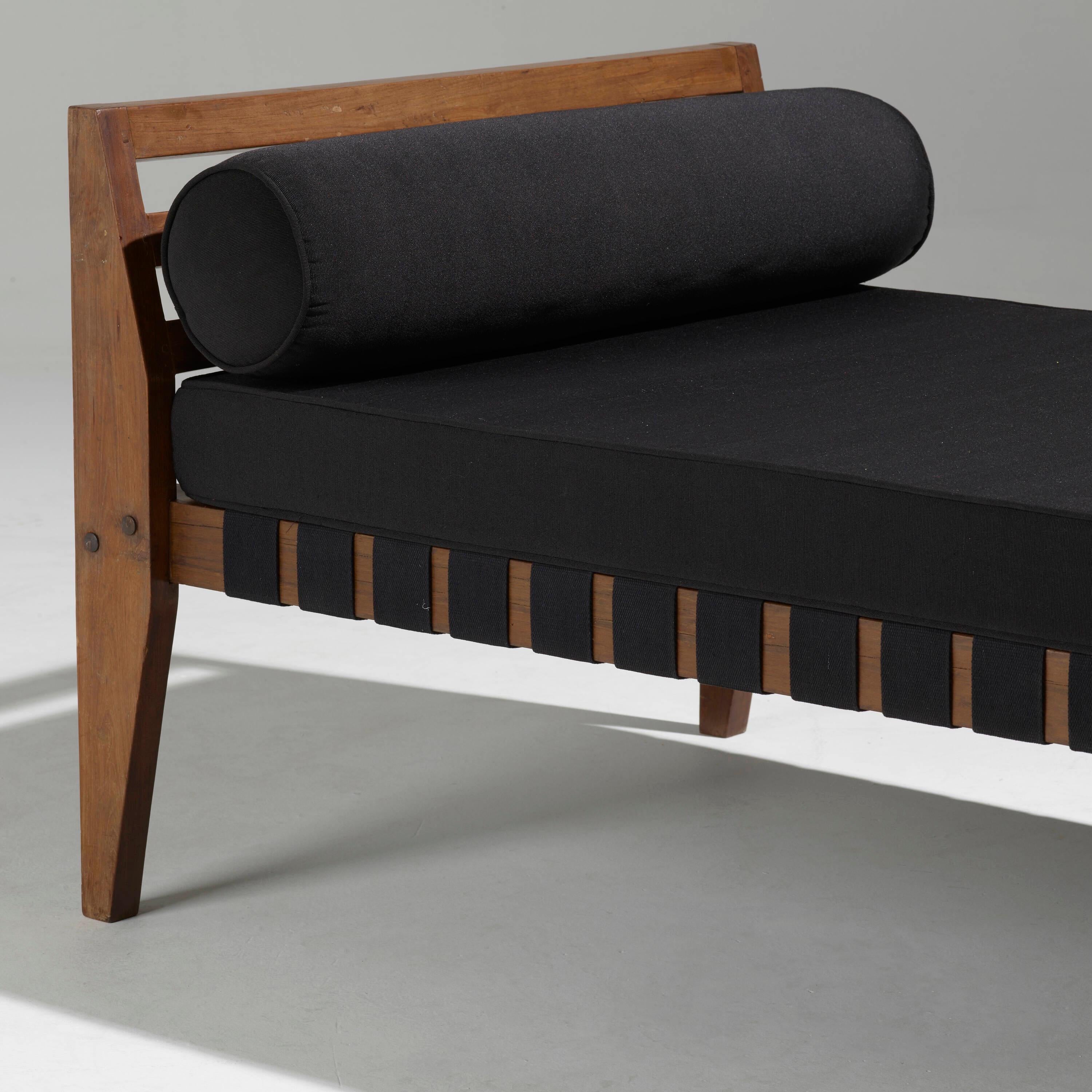 Pierre Jeanneret Daybed from Chandigarh Authentic Mid-Century Modern In Good Condition For Sale In Bonita Springs, FL