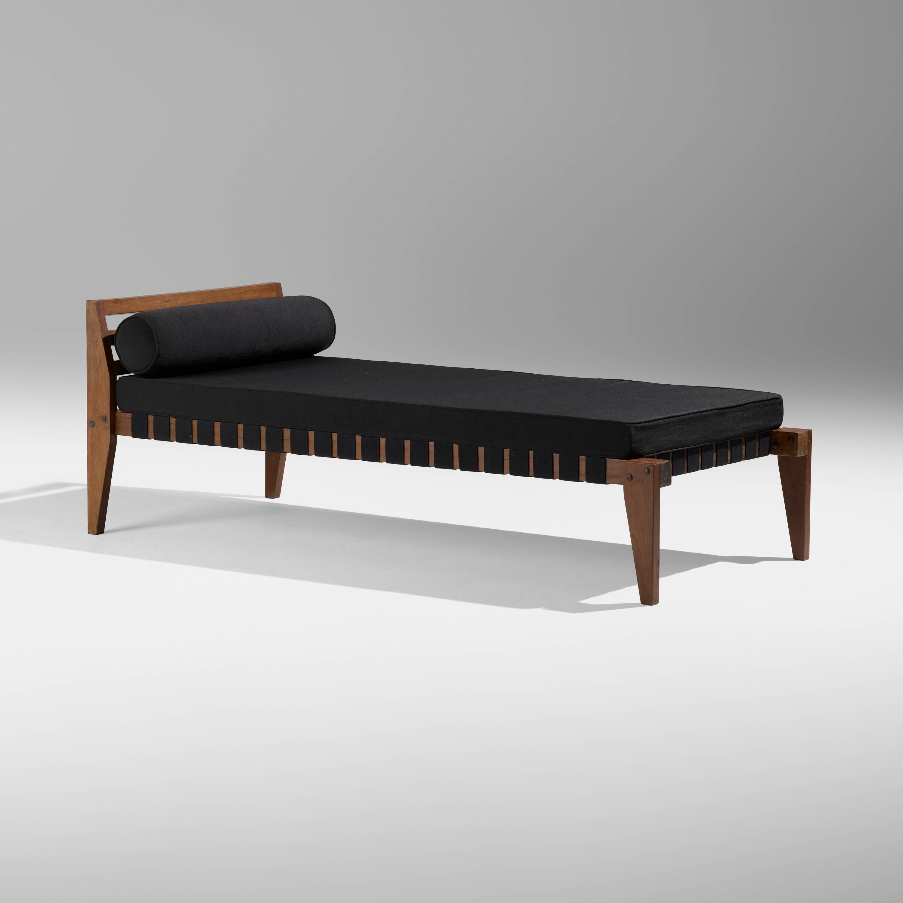 Pierre Jeanneret Daybed from Chandigarh Authentic Mid-Century Modern For Sale 1