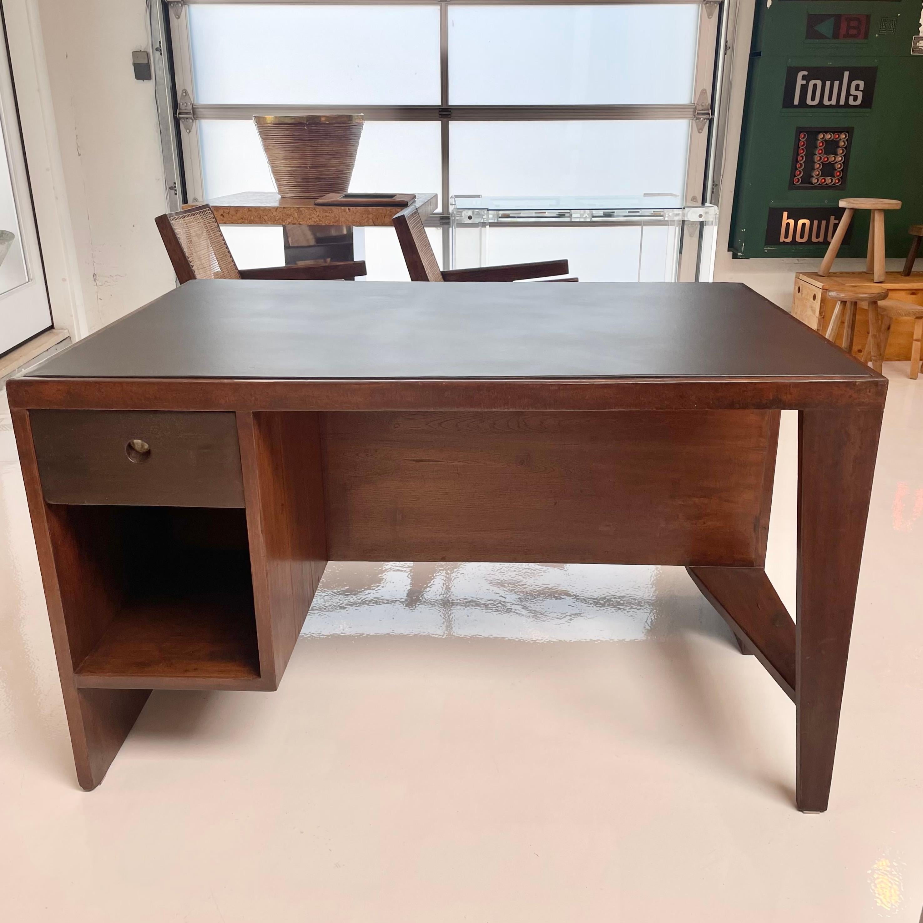 Schreibtisch von Pierre Jeanneret, Chandigargh, 1950er-Jahre im Angebot 4