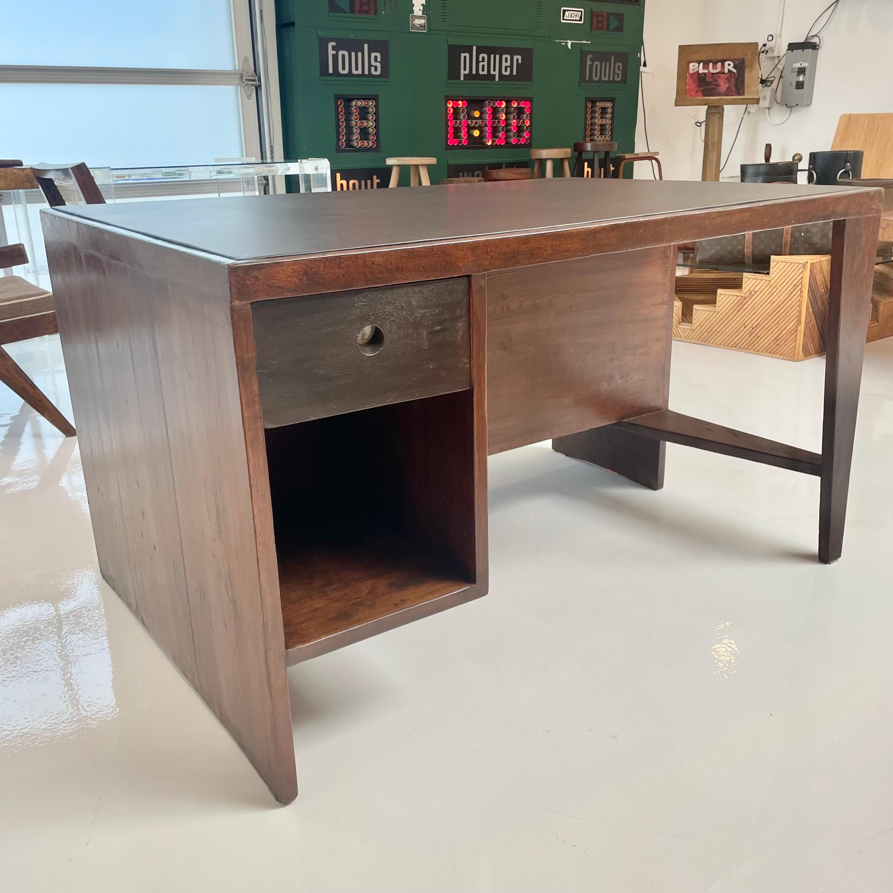 Schreibtisch von Pierre Jeanneret, Chandigargh, 1950er-Jahre im Angebot 5