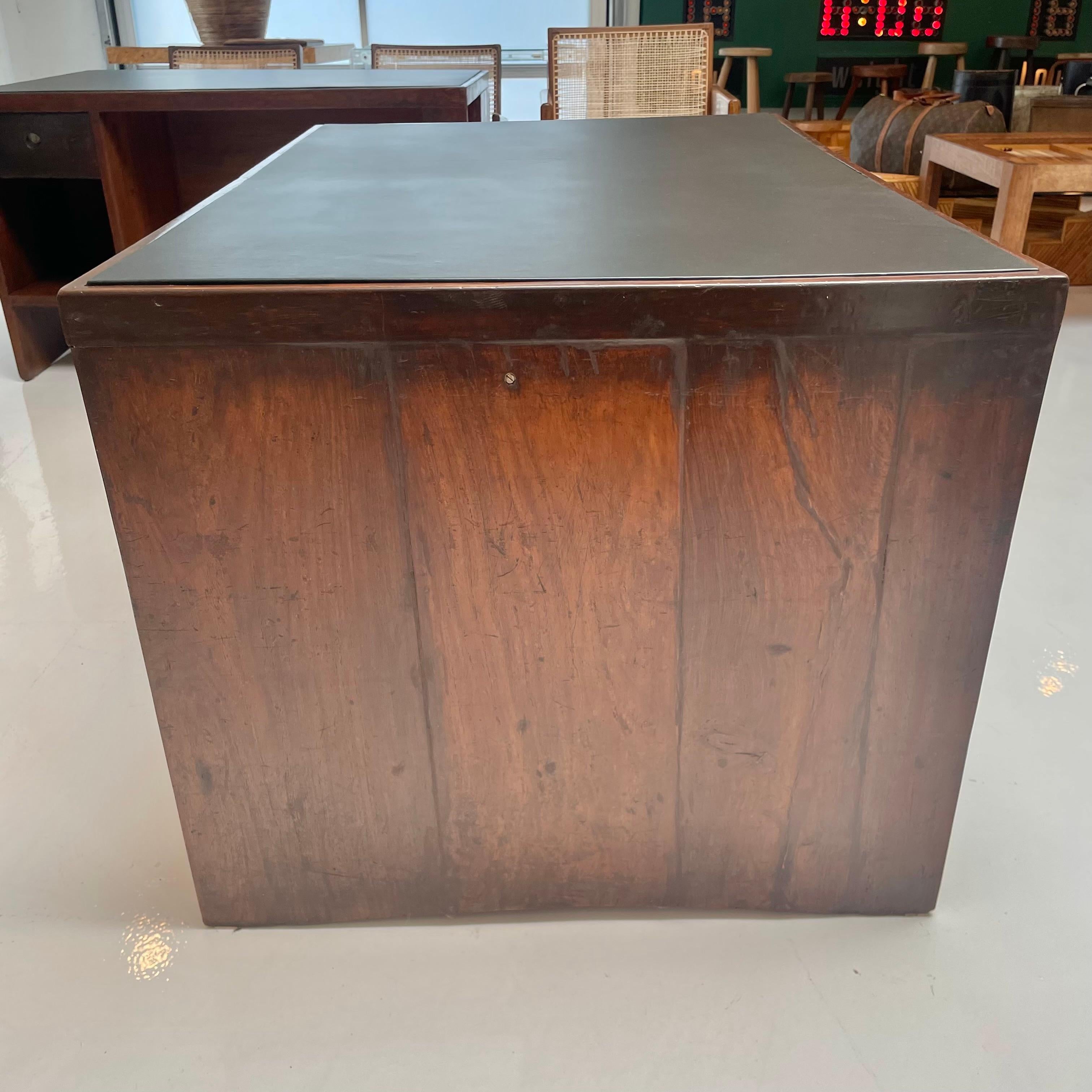Bureau Pierre Jeanneret, années 1950 Chandigargh en vente 5