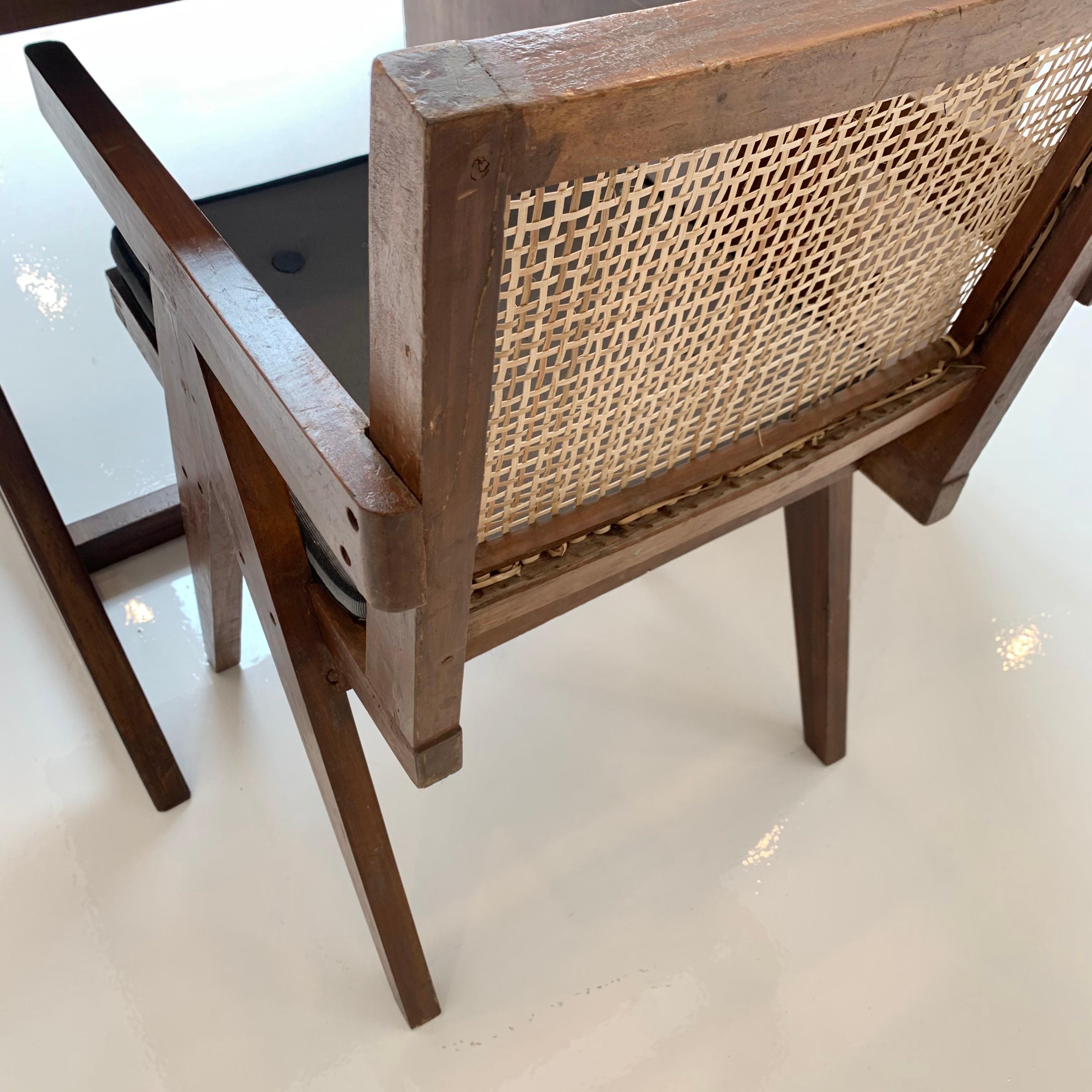 Pierre Jeanneret Desk and Chair 9