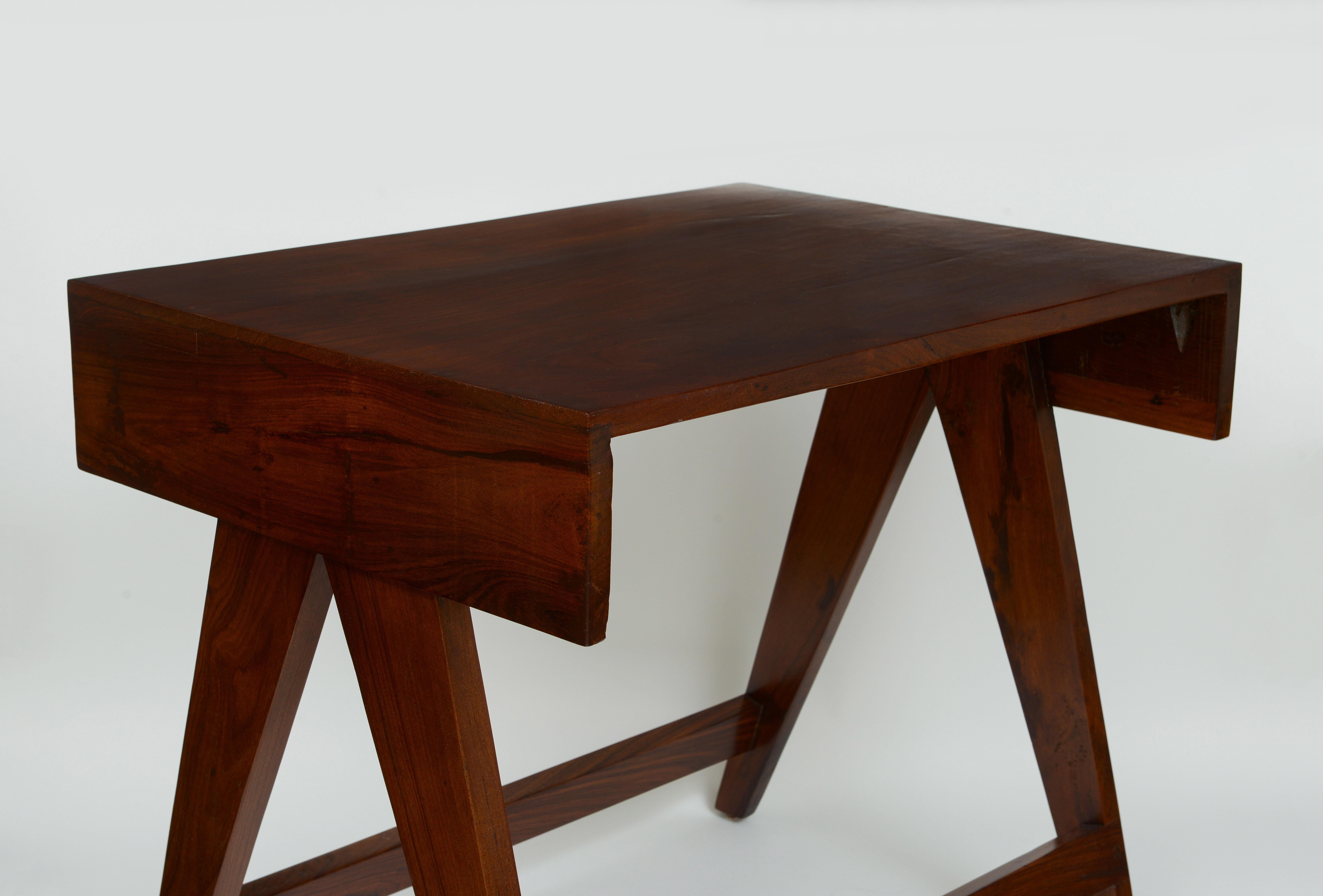 Pierre Jeanneret Desk and Stool from the city of Chandigarh, India 1950 - 1959 In Good Condition For Sale In New York, NY