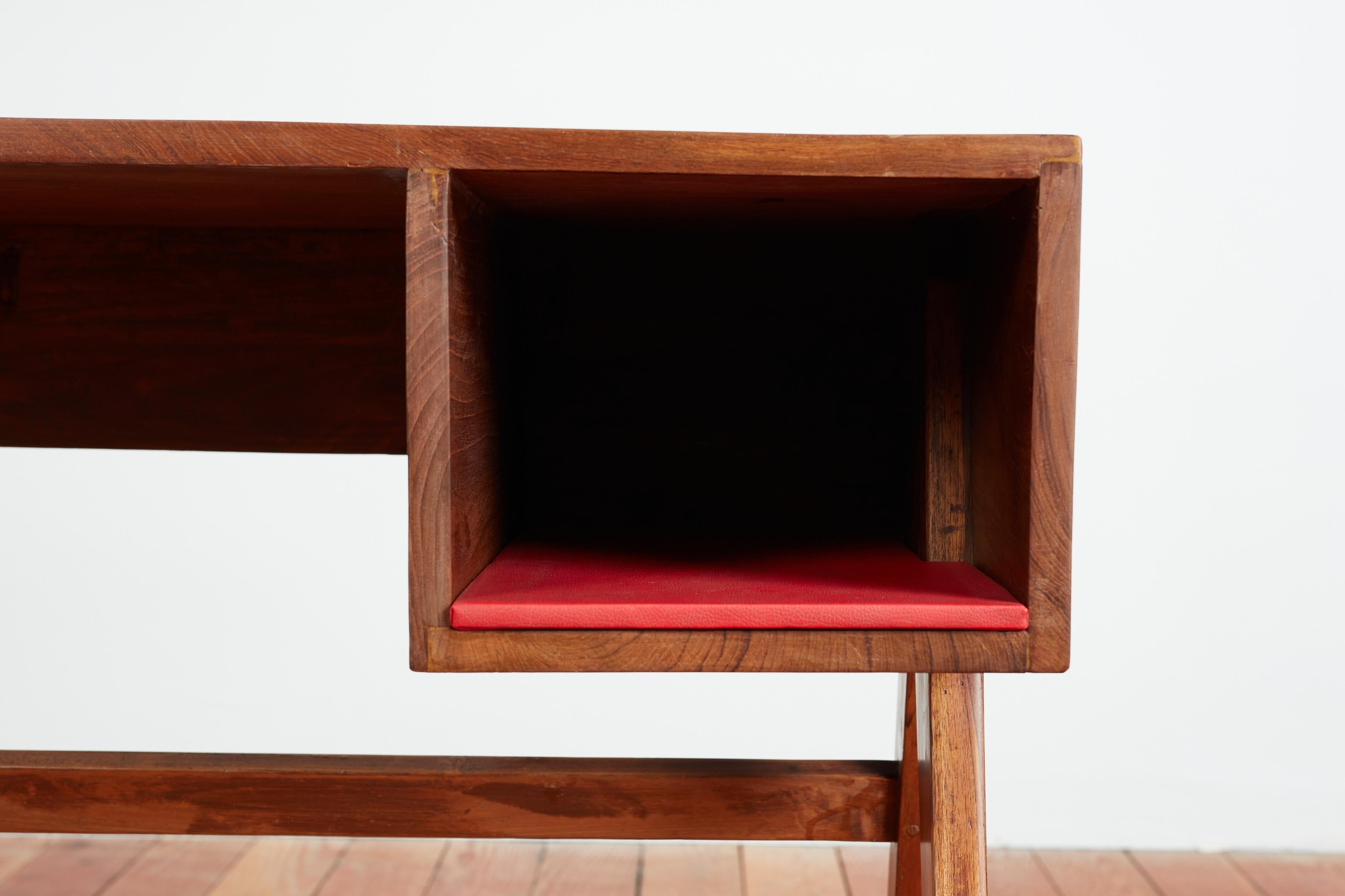 Pierre Jeanneret Desk & Stool 7