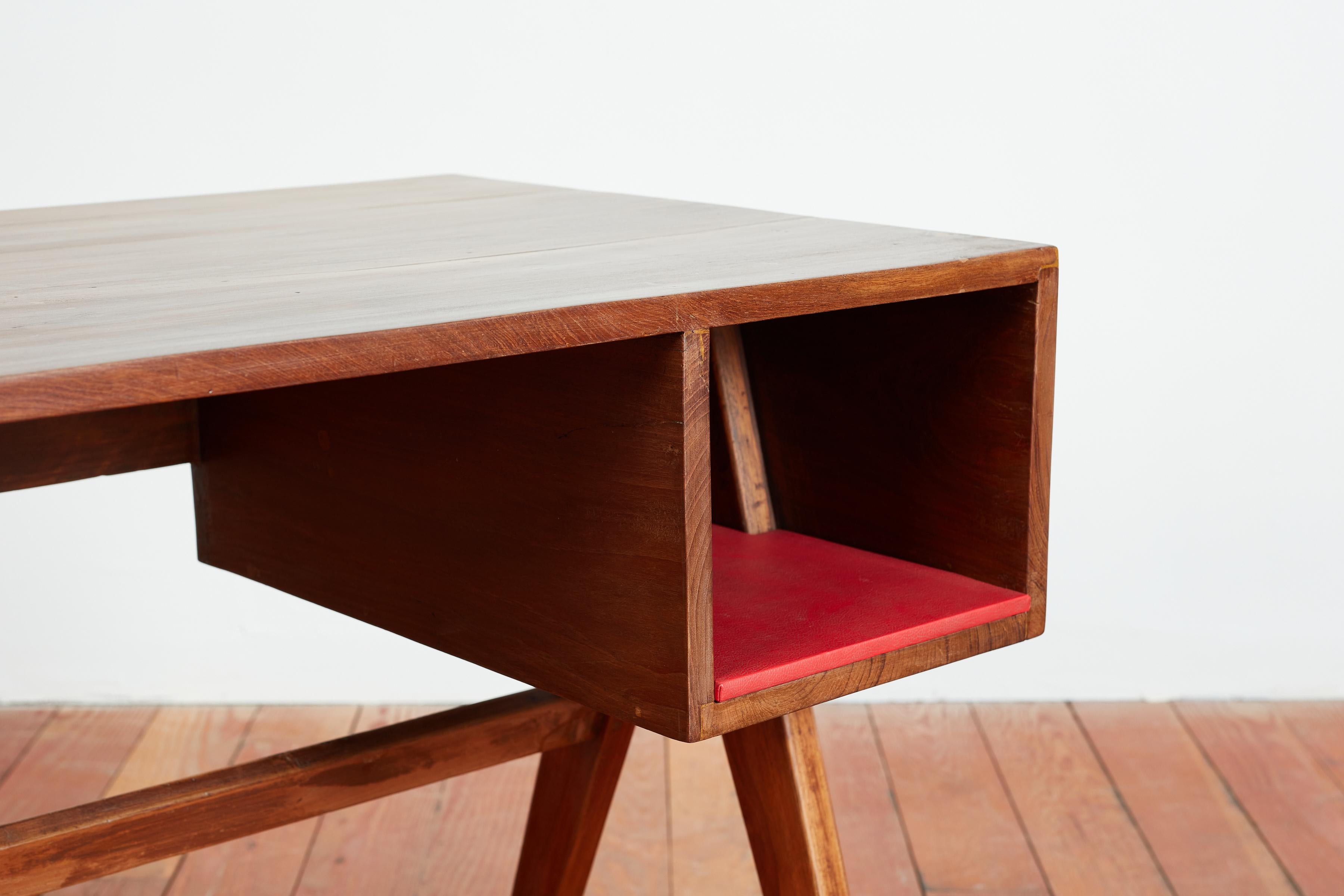 Pierre Jeanneret Desk & Stool  For Sale 3