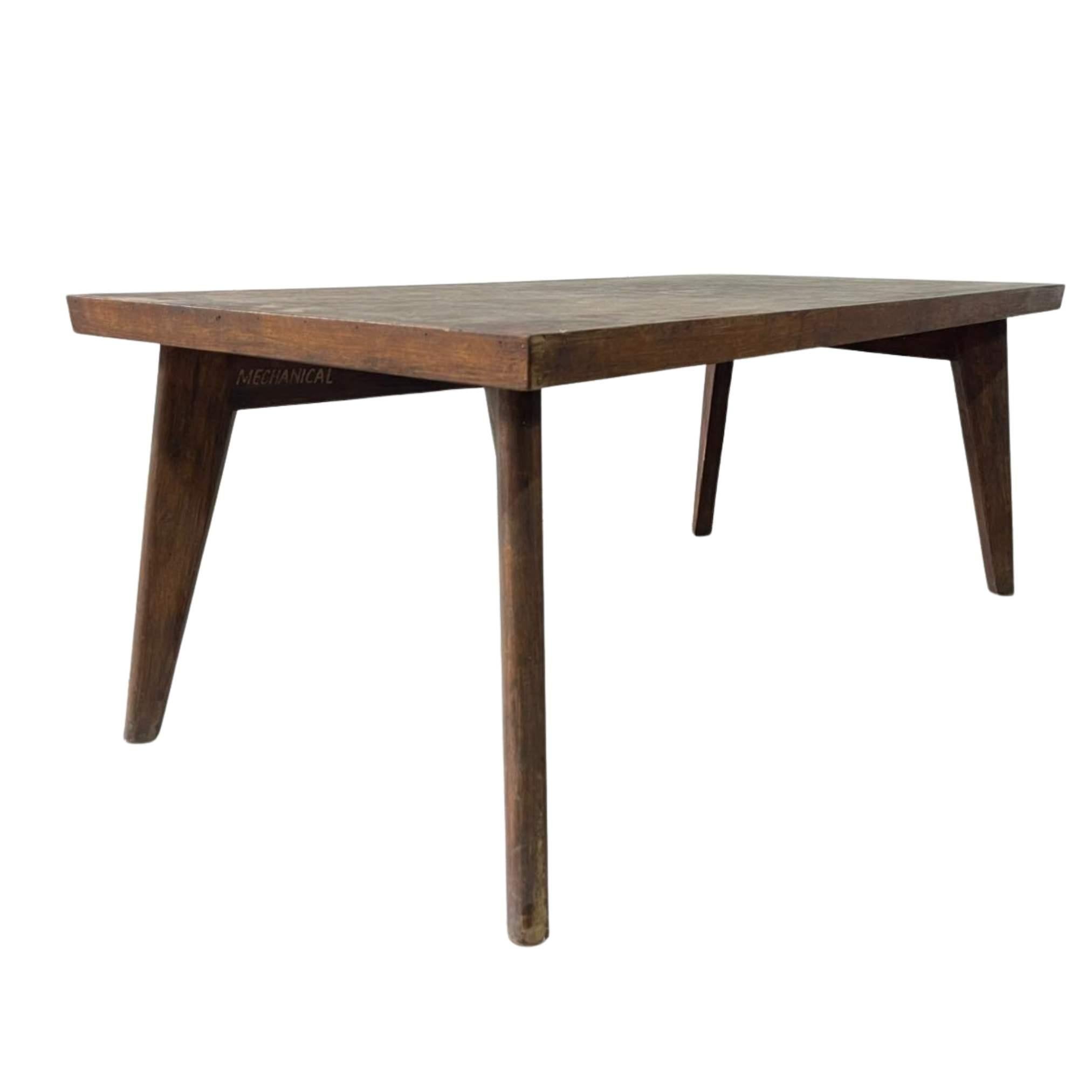 Fatto a mano Tavolo da pranzo Pierre Jeanneret PJ-TA-01-A, Chandigarh, 1960-61 in vendita