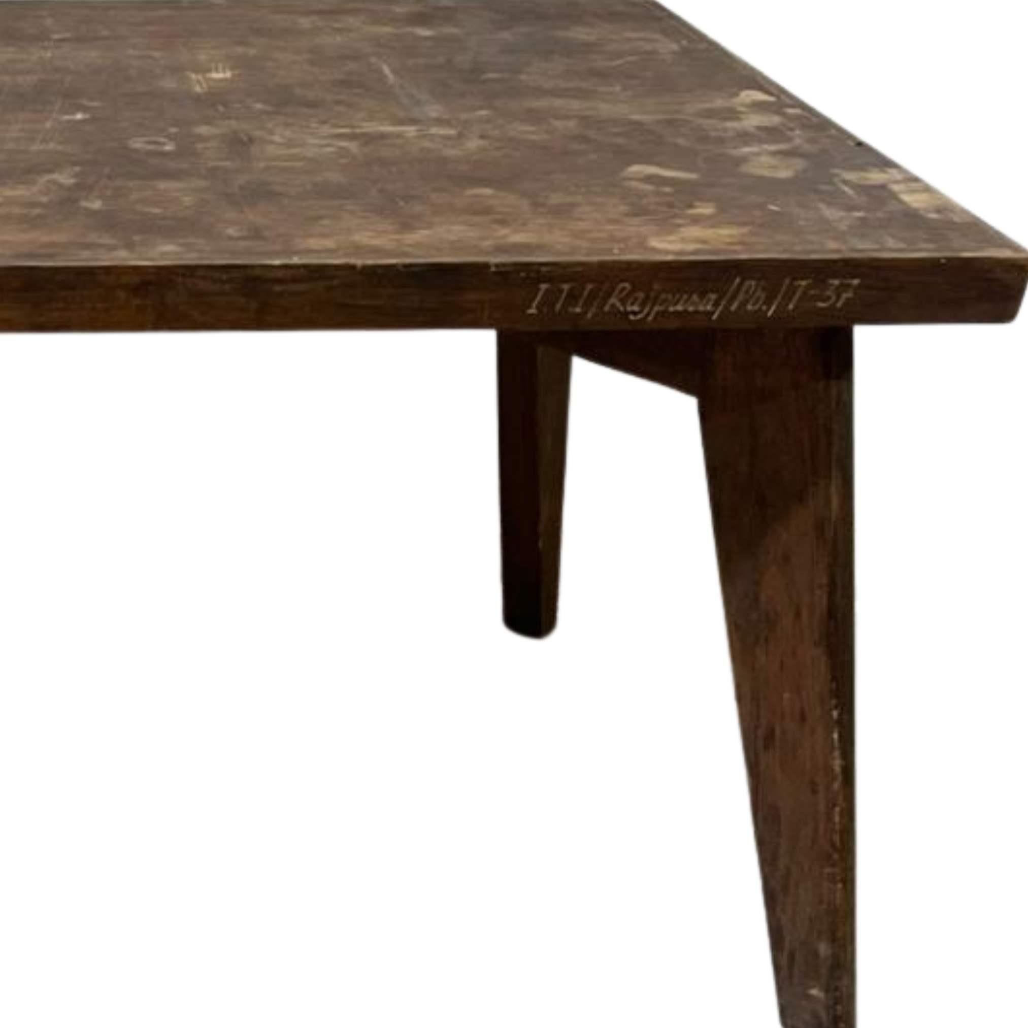 XX secolo Tavolo da pranzo Pierre Jeanneret PJ-TA-01-A, Chandigarh, 1960-61 in vendita