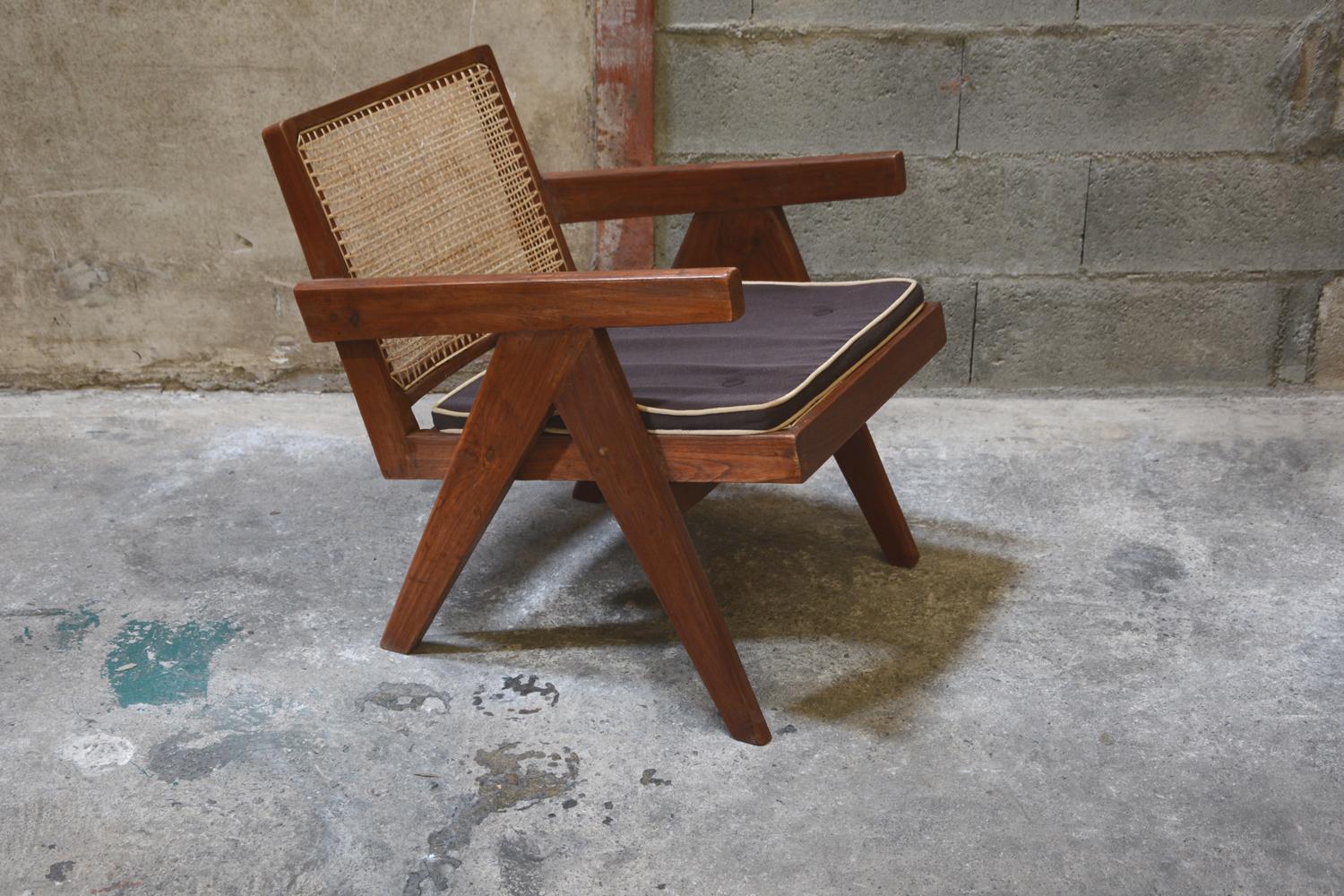Indian Pierre Jeanneret, Exceptional set of 8 'Easy Armchairs' with Original Lettering For Sale
