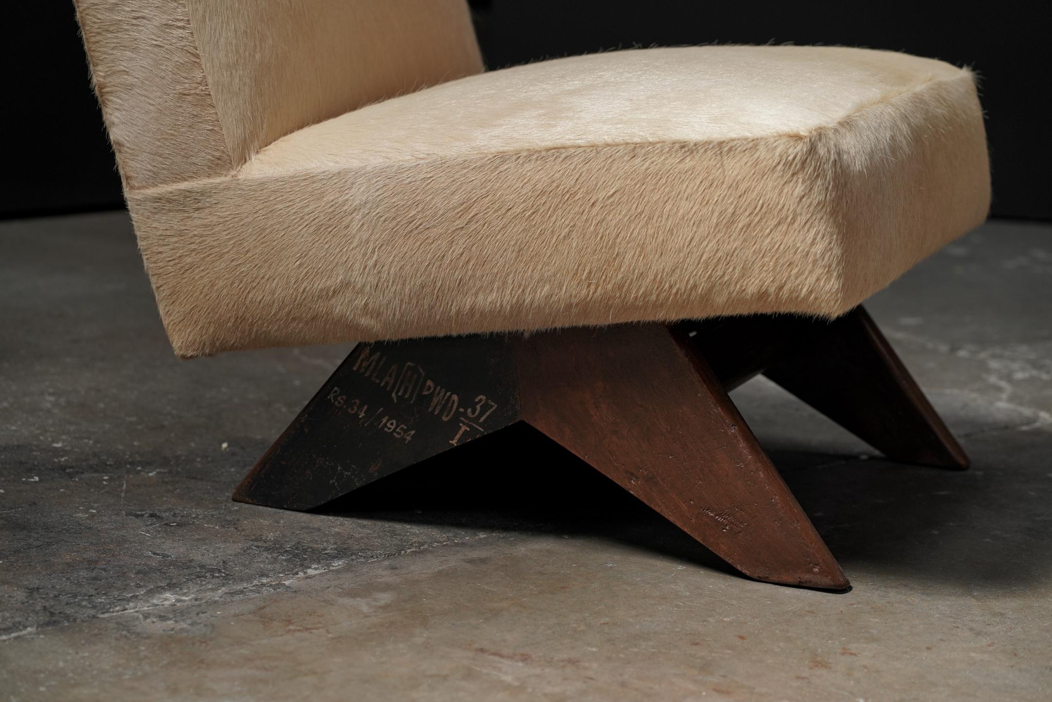 Pierre Jeanneret Sillas junto al fuego, Topo ocultar Art Decó en venta