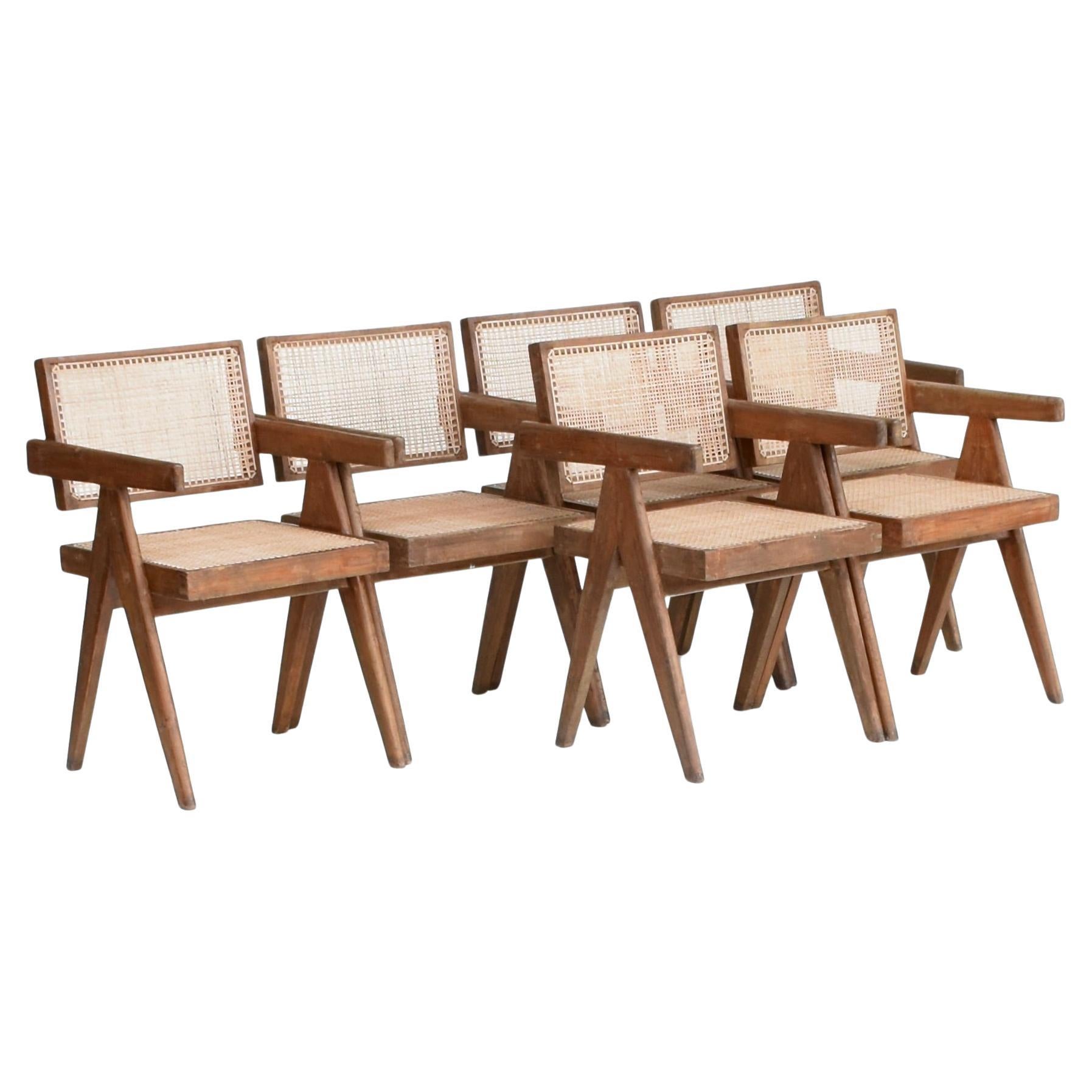 Canne Ensemble de 10 chaises à dossier flottant Pierre Jeanneret, vers 1960, de Chandigarh en vente