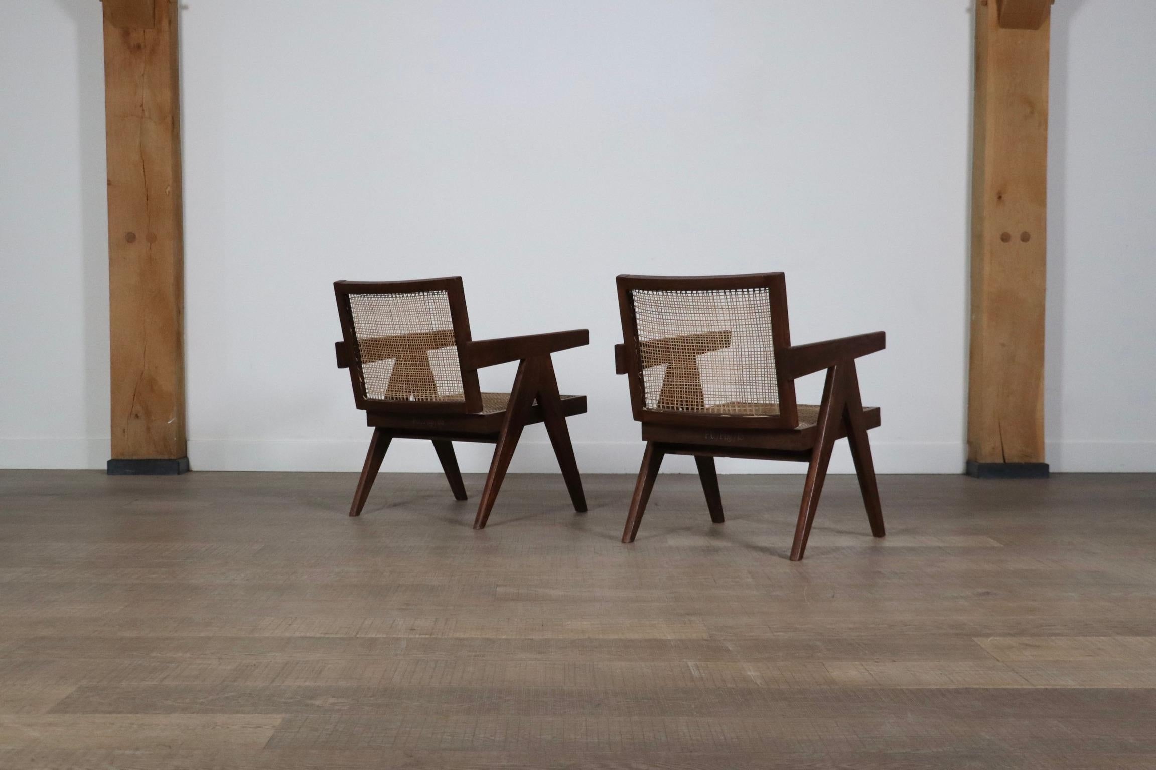 Pierre Jeanneret Floating back lounge chairs in teak and Cane, 1950s 8