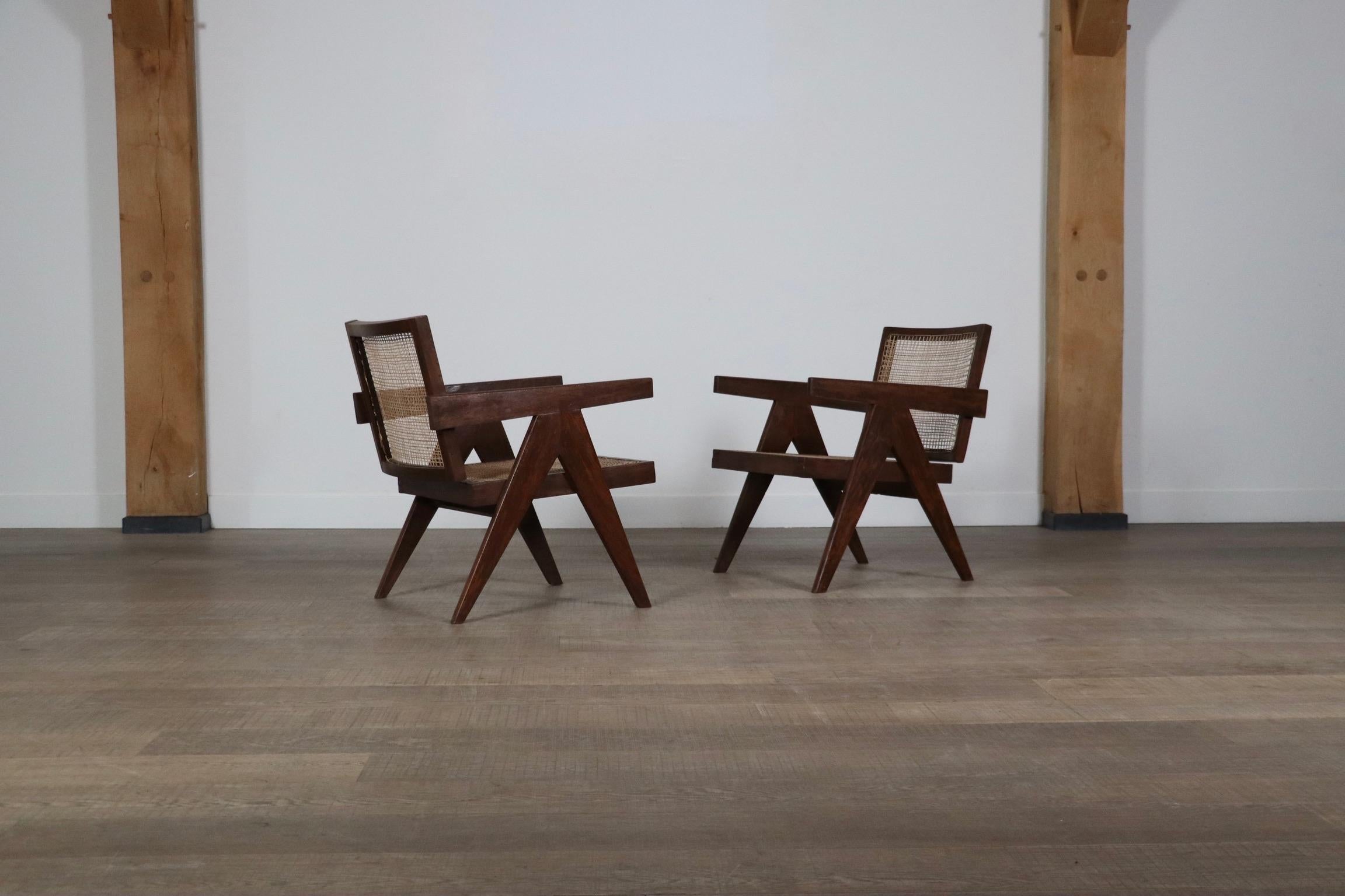 Pierre Jeanneret Floating back lounge chairs in teak and Cane, 1950s 9