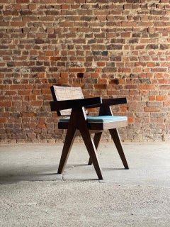 Pierre Jeanneret Bürostuhl mit beweglicher Rückenlehne Modell PJ-010100T um 1955 Stuhl 1