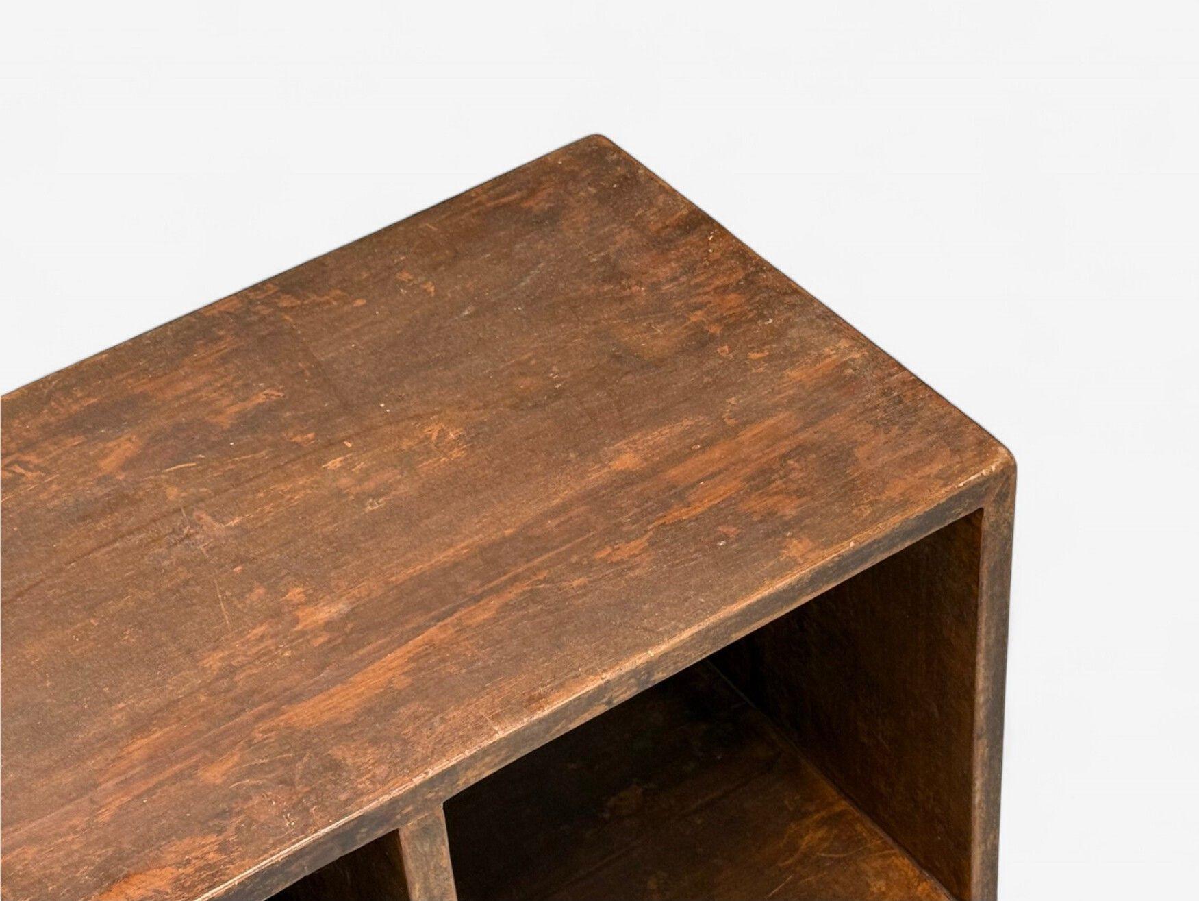 Teak Pierre Jeanneret, Libreria francese di metà secolo, Chandigarh, anni '60 in vendita