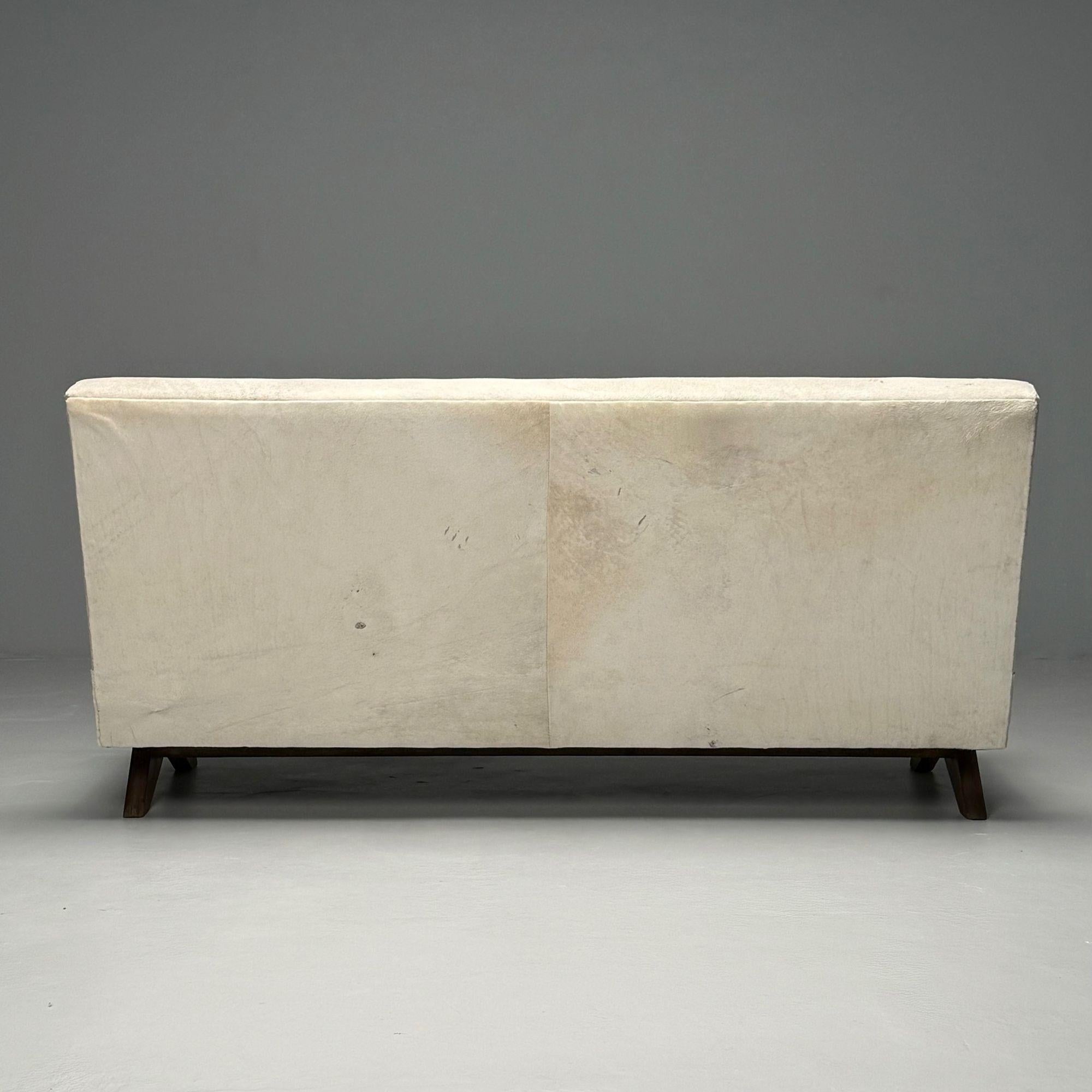Pierre Jeanneret, Französisches Mid-Century-Modern-Kamin-Sofa, Teakholz, Weißes Rindsleder im Angebot 4