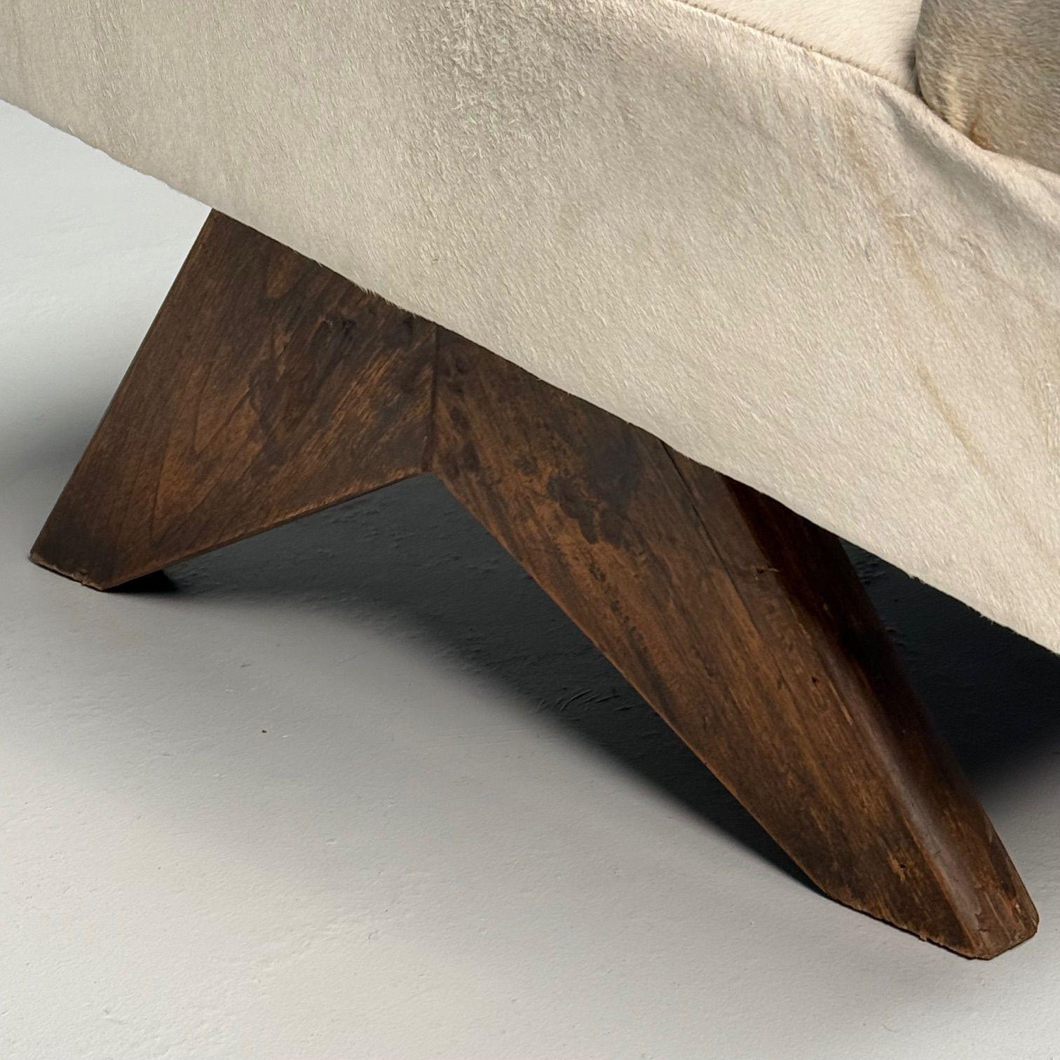 Pierre Jeanneret, Französisches Mid-Century-Modern-Kamin-Sofa, Teakholz, Weißes Rindsleder im Angebot 1