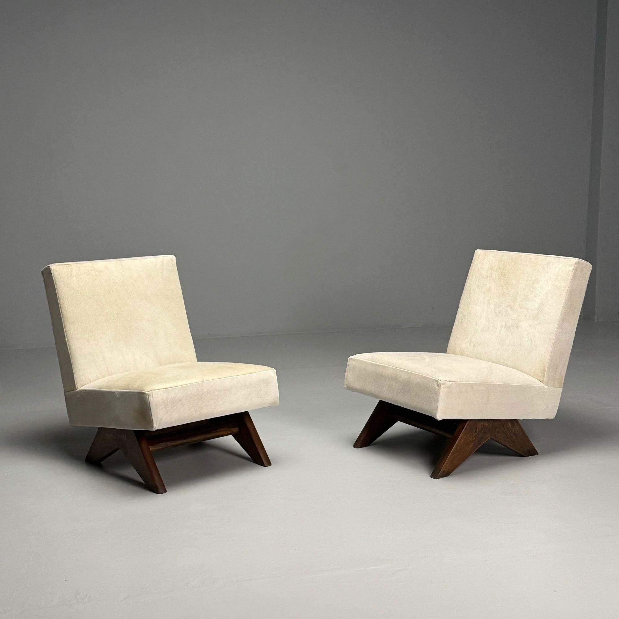 Pierre Jeanneret, French Mid-Century Modern, Slipper Chairs, White Cowhide, Teak In Good Condition For Sale In Manhasset, NY