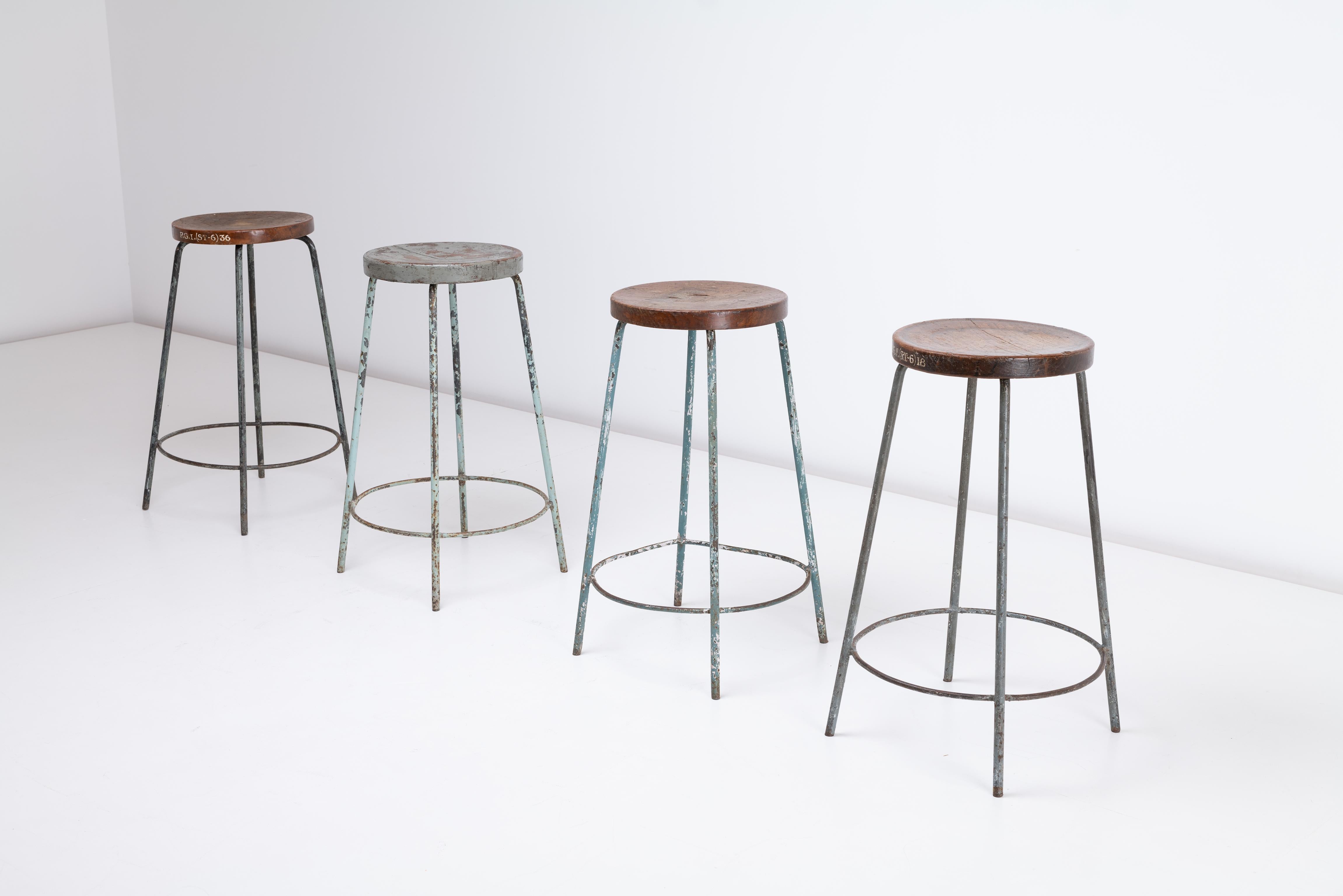 Pierre Jeanneret High Stools Teak & Iron, 1960 Chandigarh India - Sets Available In Good Condition For Sale In Uxbridge, GB