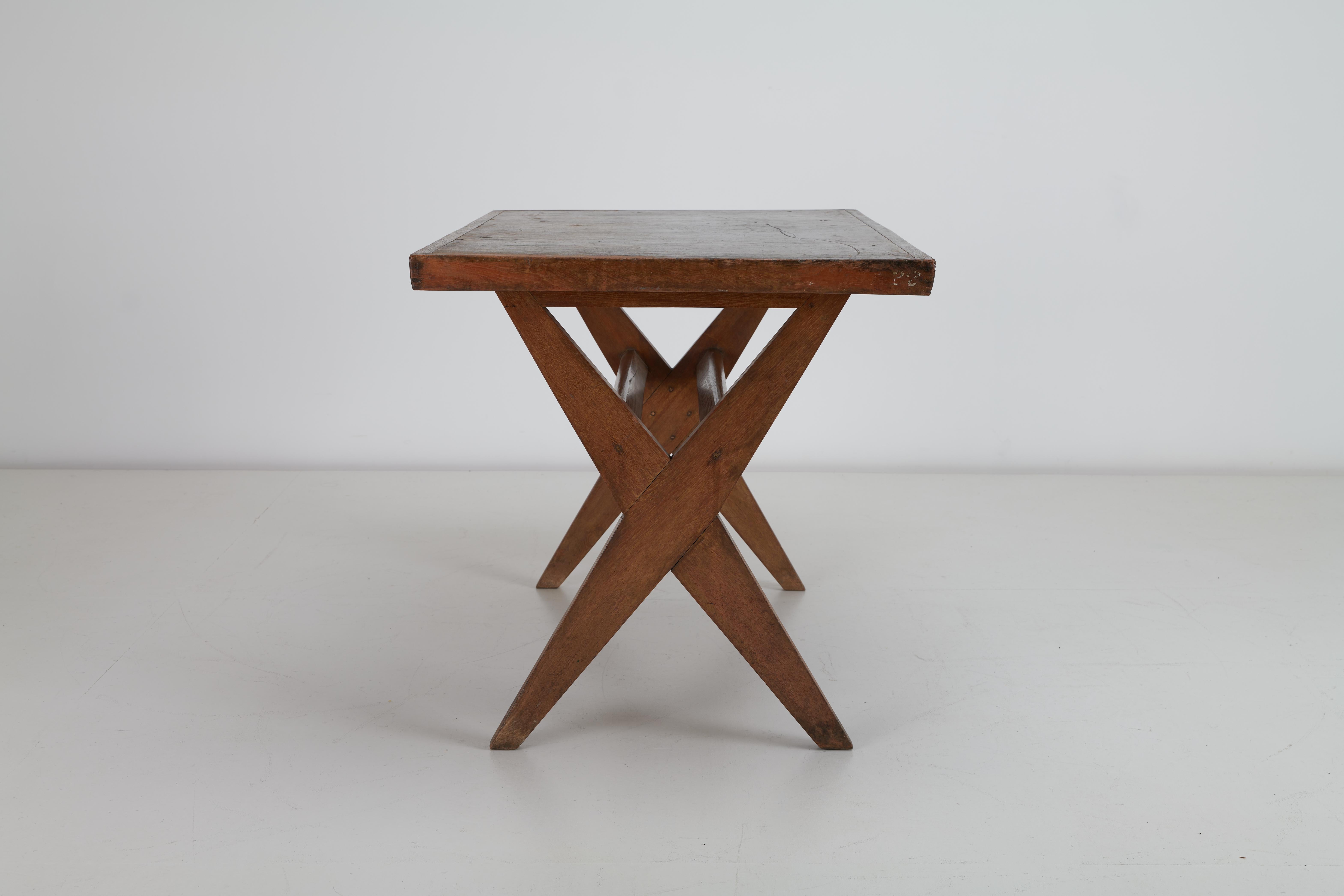 Pierre Jeanneret, Tavolo da pranzo del giudice in teak da Chandigarh, India, c1954 In condizioni buone in vendita a Uxbridge, GB