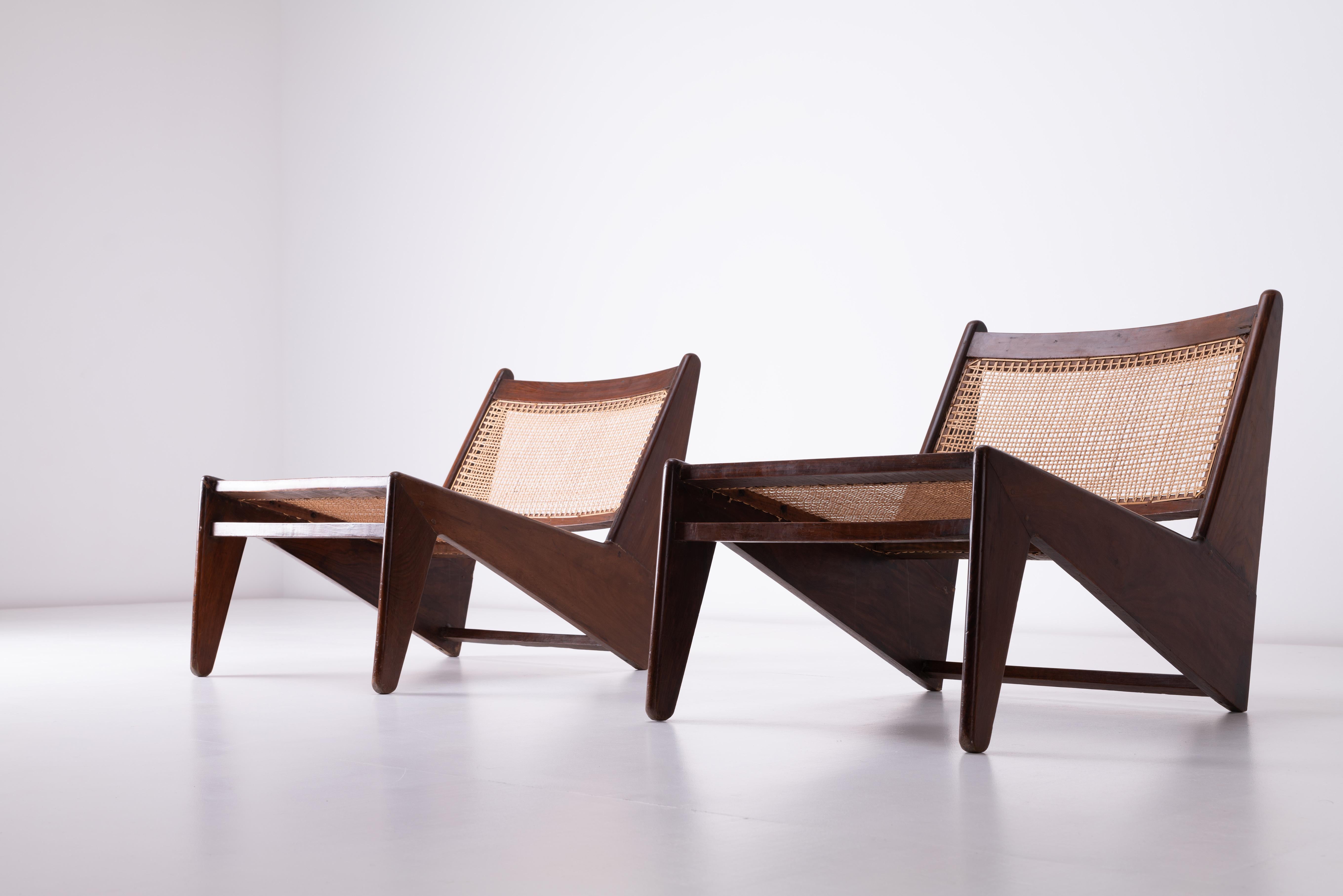 Vintage Patinated Pierre Jeanneret, Kangaroo Chairs from Chandigarh, India In Good Condition For Sale In Uxbridge, GB