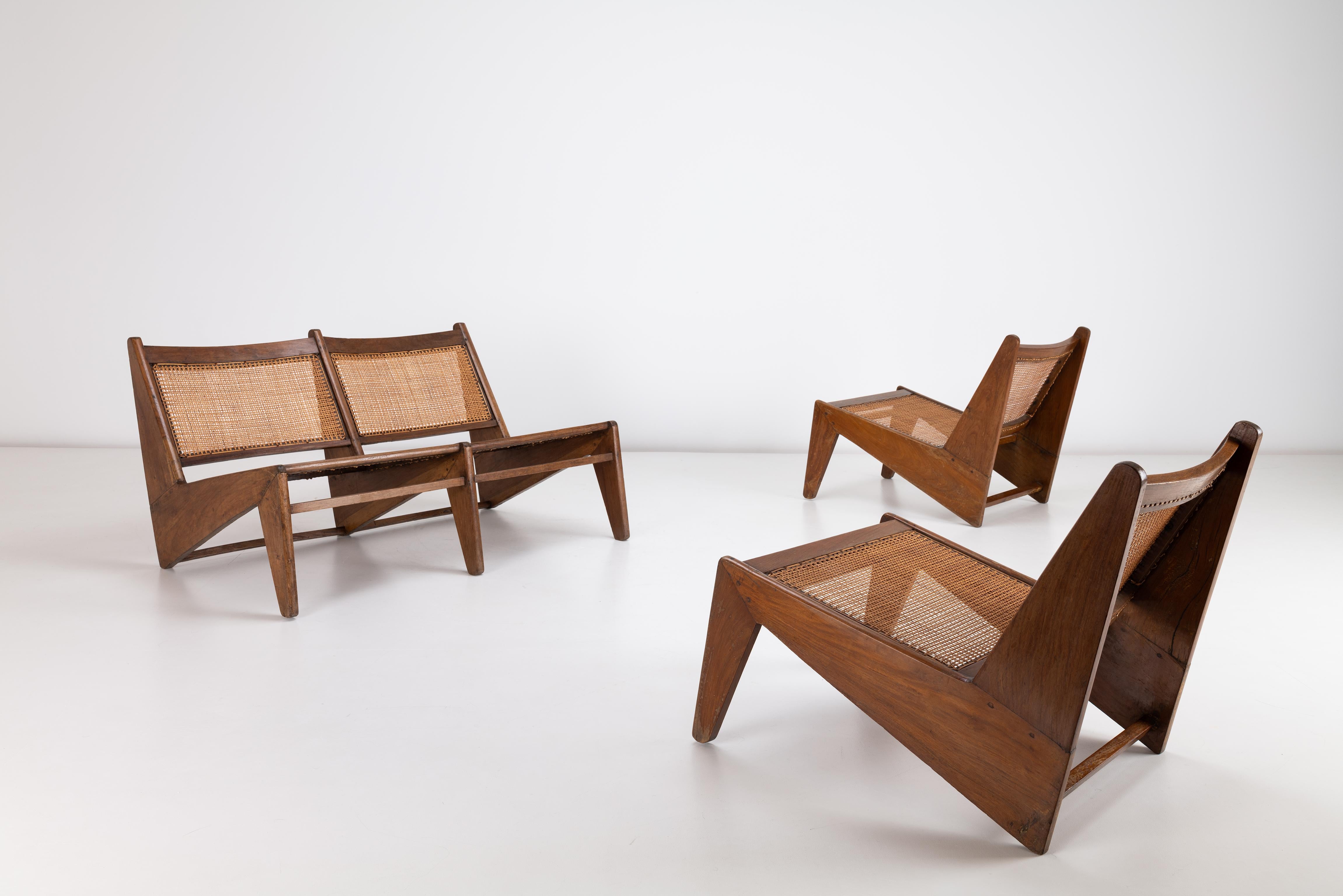 Pierre Jeanneret, chaises Kangourouo et canapé à deux places de Chandigarh, Inde Bon état - En vente à Uxbridge, GB